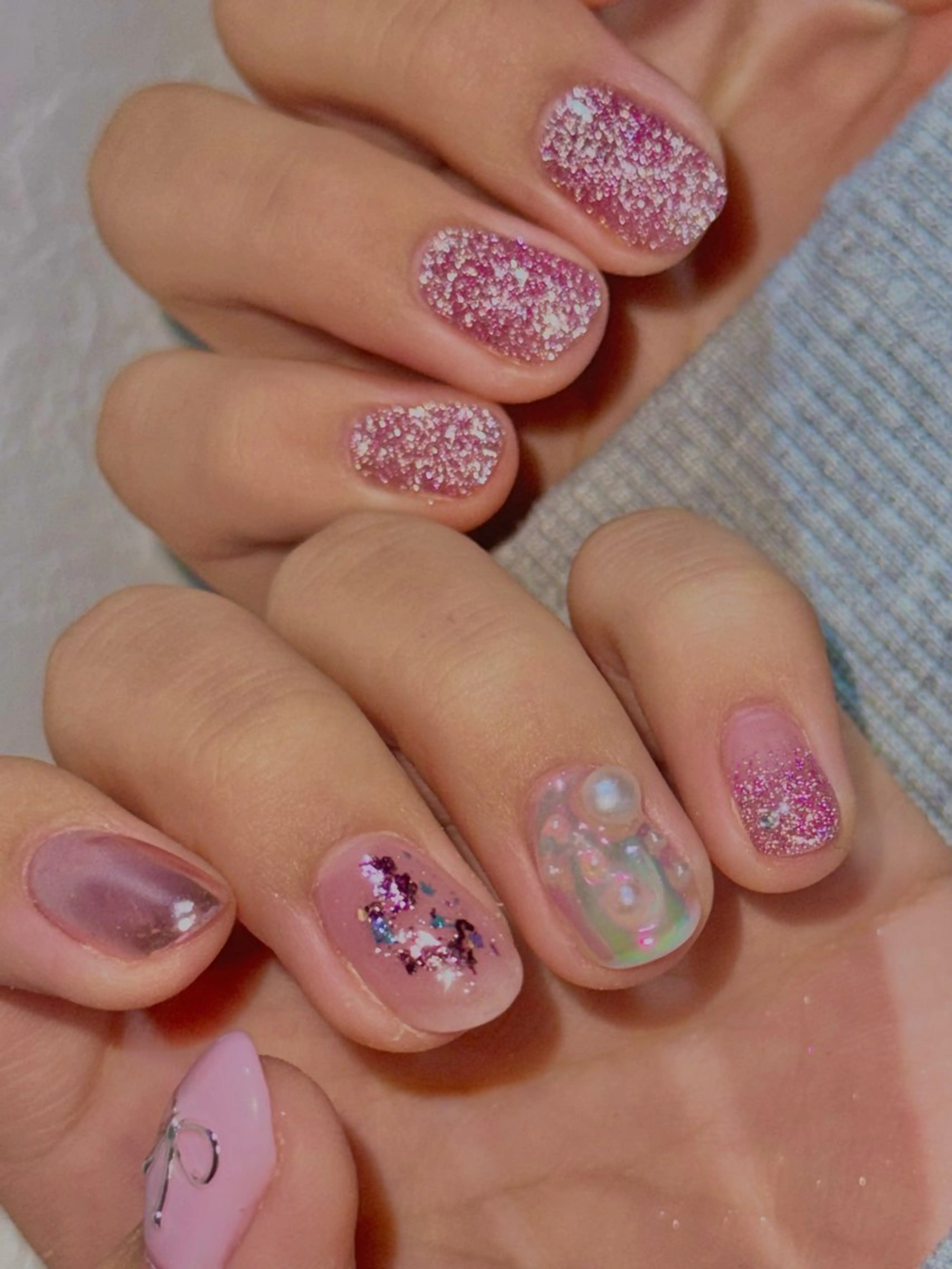 ネイル オーロラネイル ピンク luz 【ﾙｽﾞ】のネイルデザイン