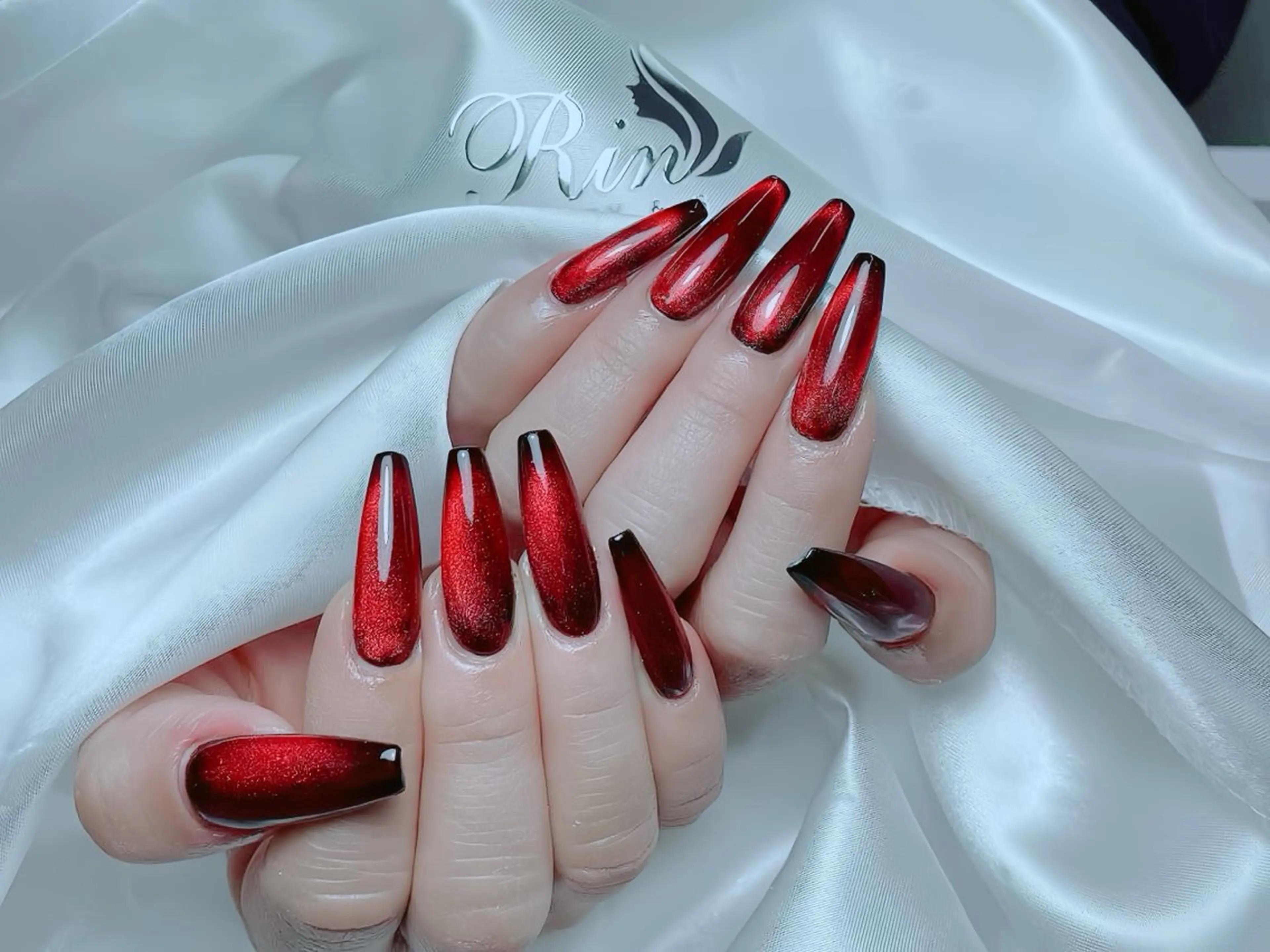 ネイル アニマル柄 ボルドー ブラウン チークネイル フレンチネイル ハンドネイル Rin Nail 新大久保店のネイルデザイン