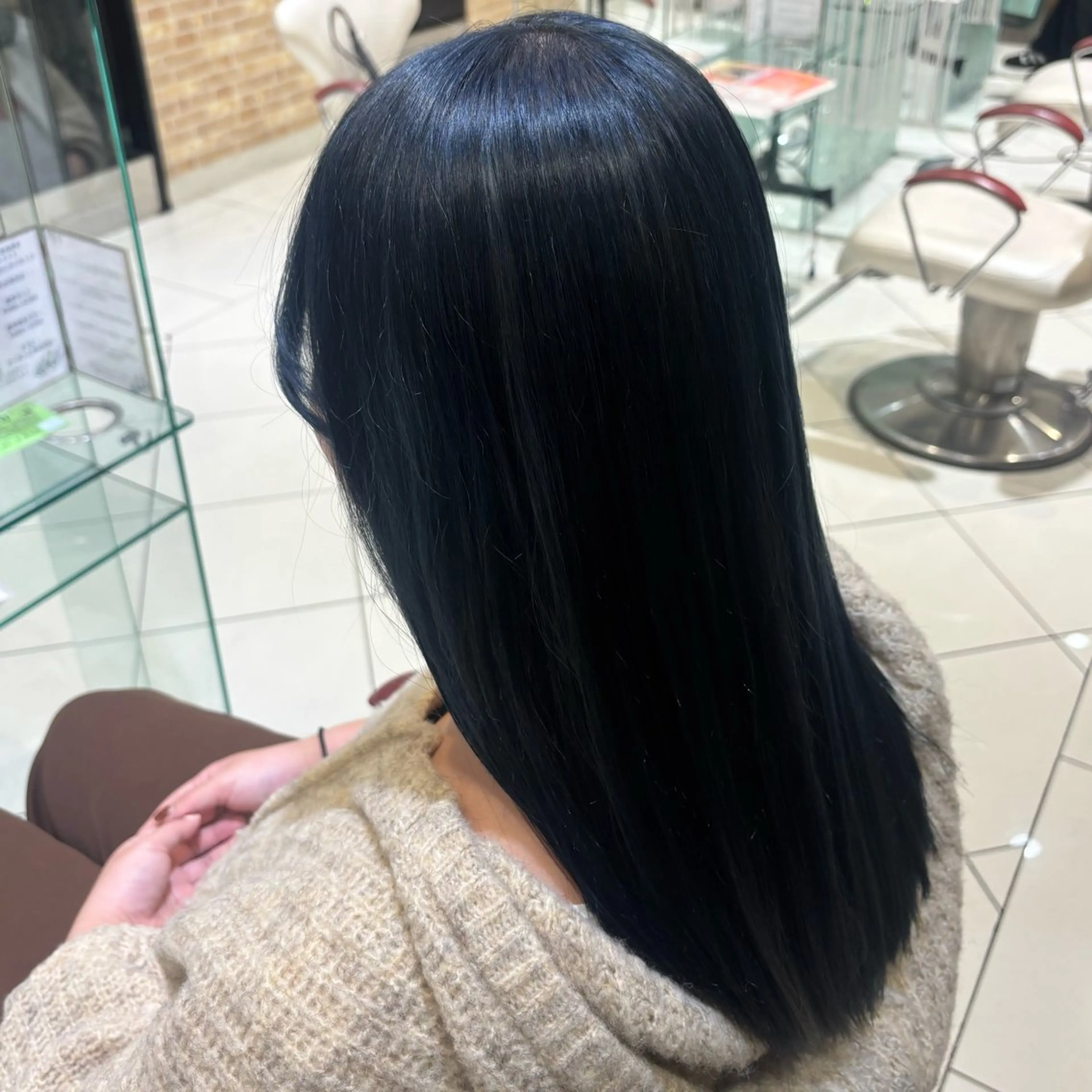 ロング EARTH 中水   怜奈のヘアスタイル