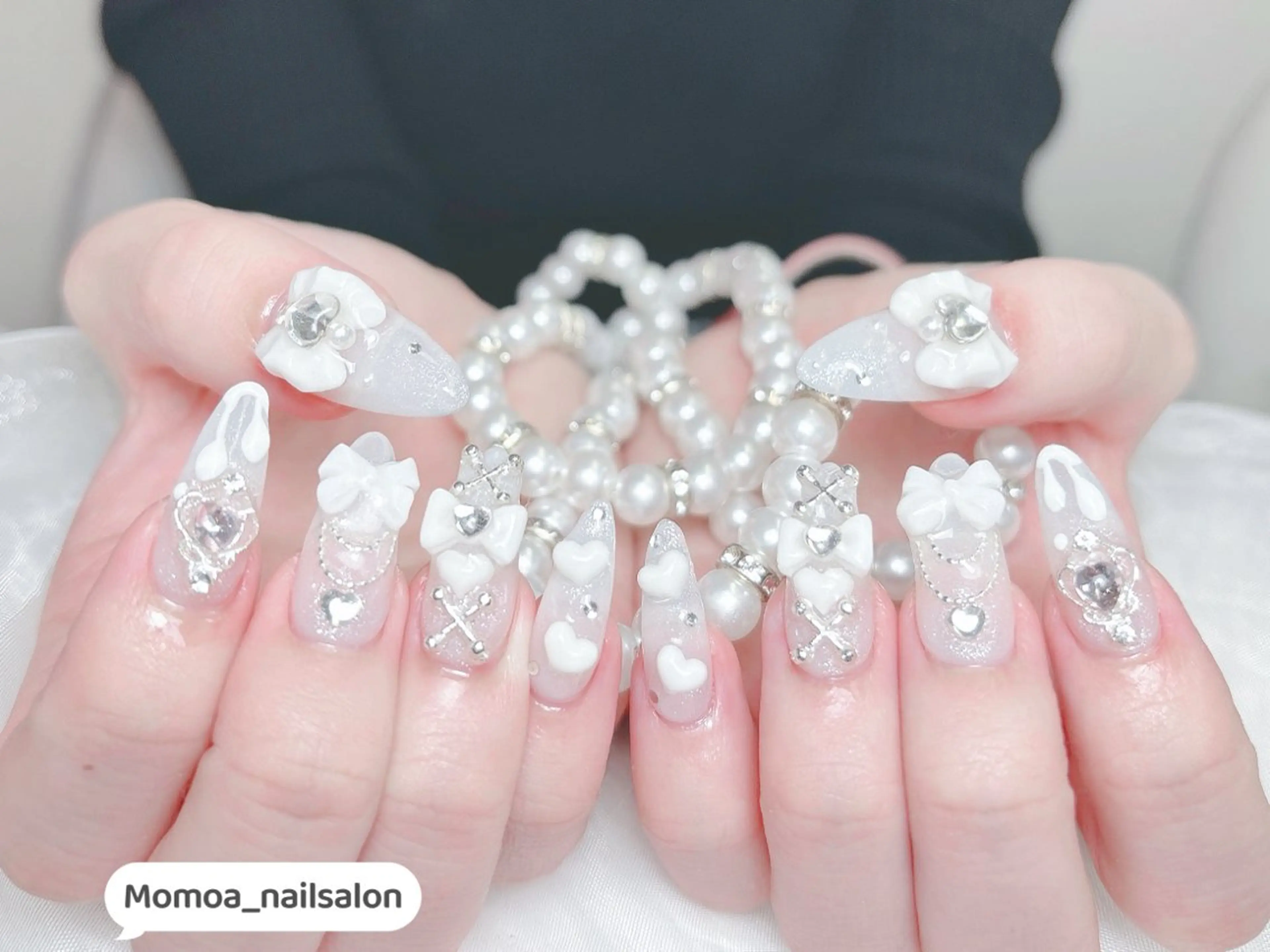 ネイル キラキラネイル 韓国ネイル スカルプネイル ハンドネイル MoMoA Nail ネイル長さ出し専門店のネイルデザイン