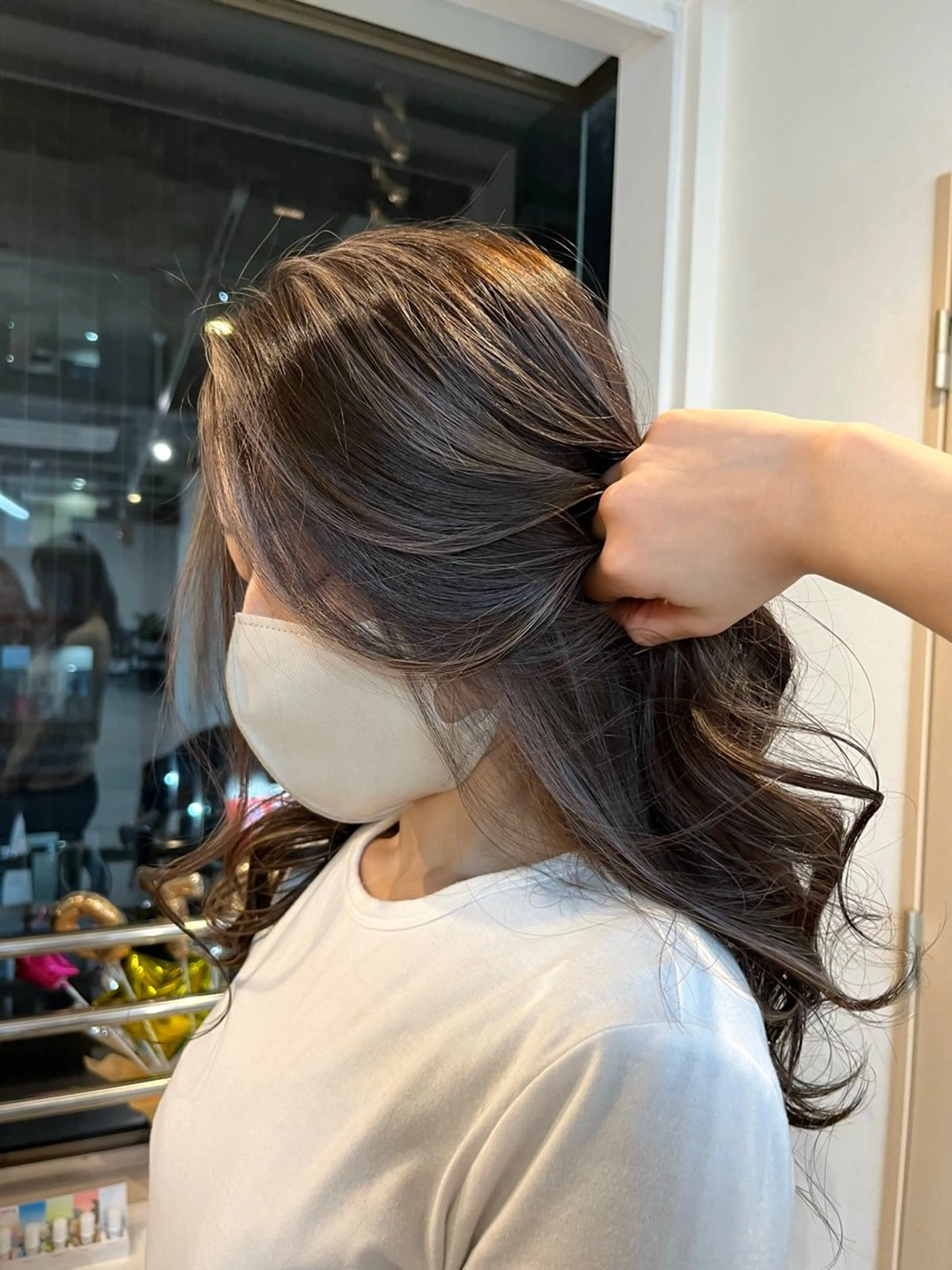 ロング カラー ベージュカラー ハイライトカラー ハイライト カット ヘアカラー トリートメント 艶カラー/レイヤー/ ハイトーン/まなみのヘアスタイル