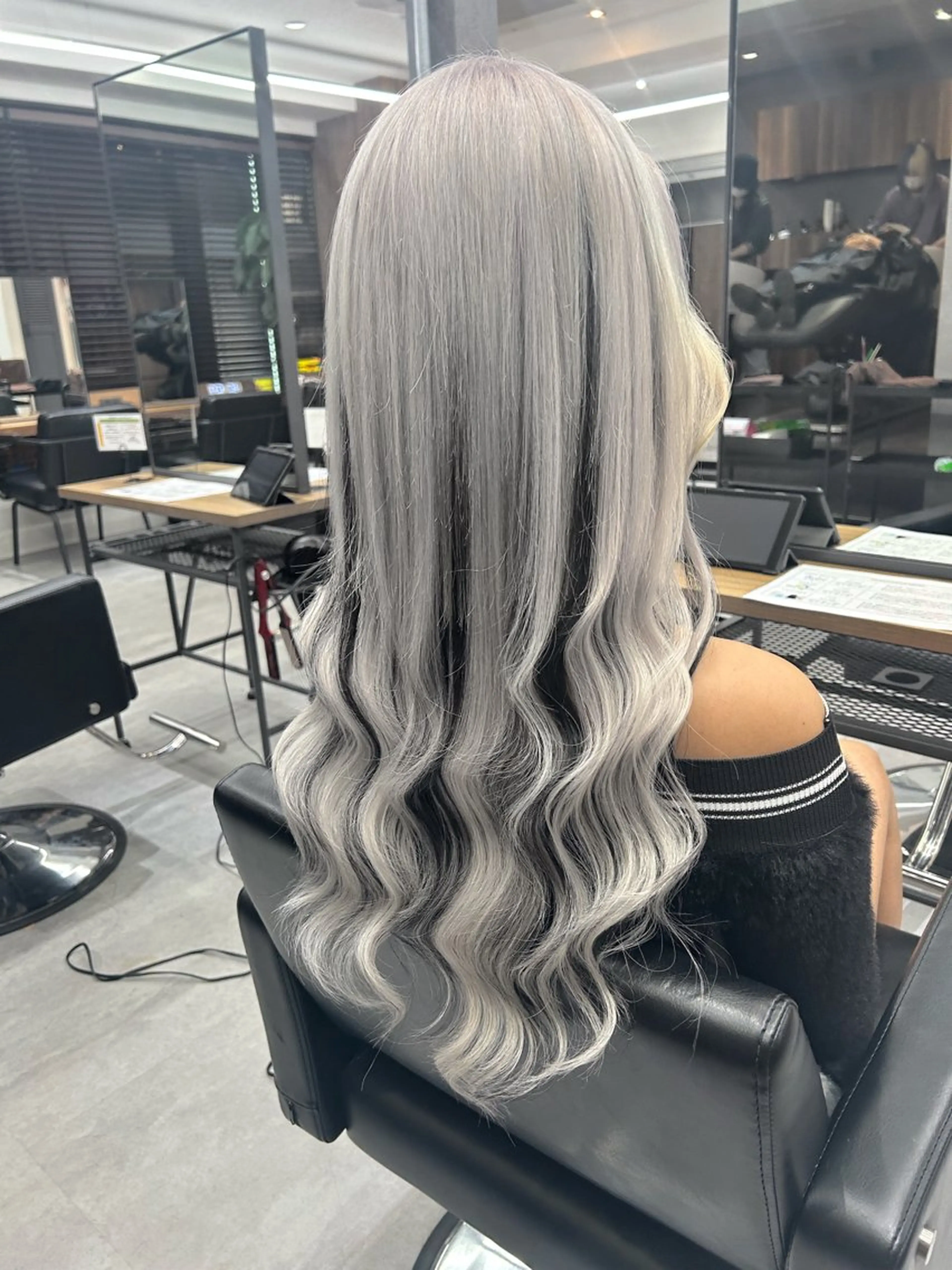 ロング ボブ エクステ ロング ヘアカラー トリートメント エクステ ENA💗NEXT /ハイトーンエクステのヘアスタイル