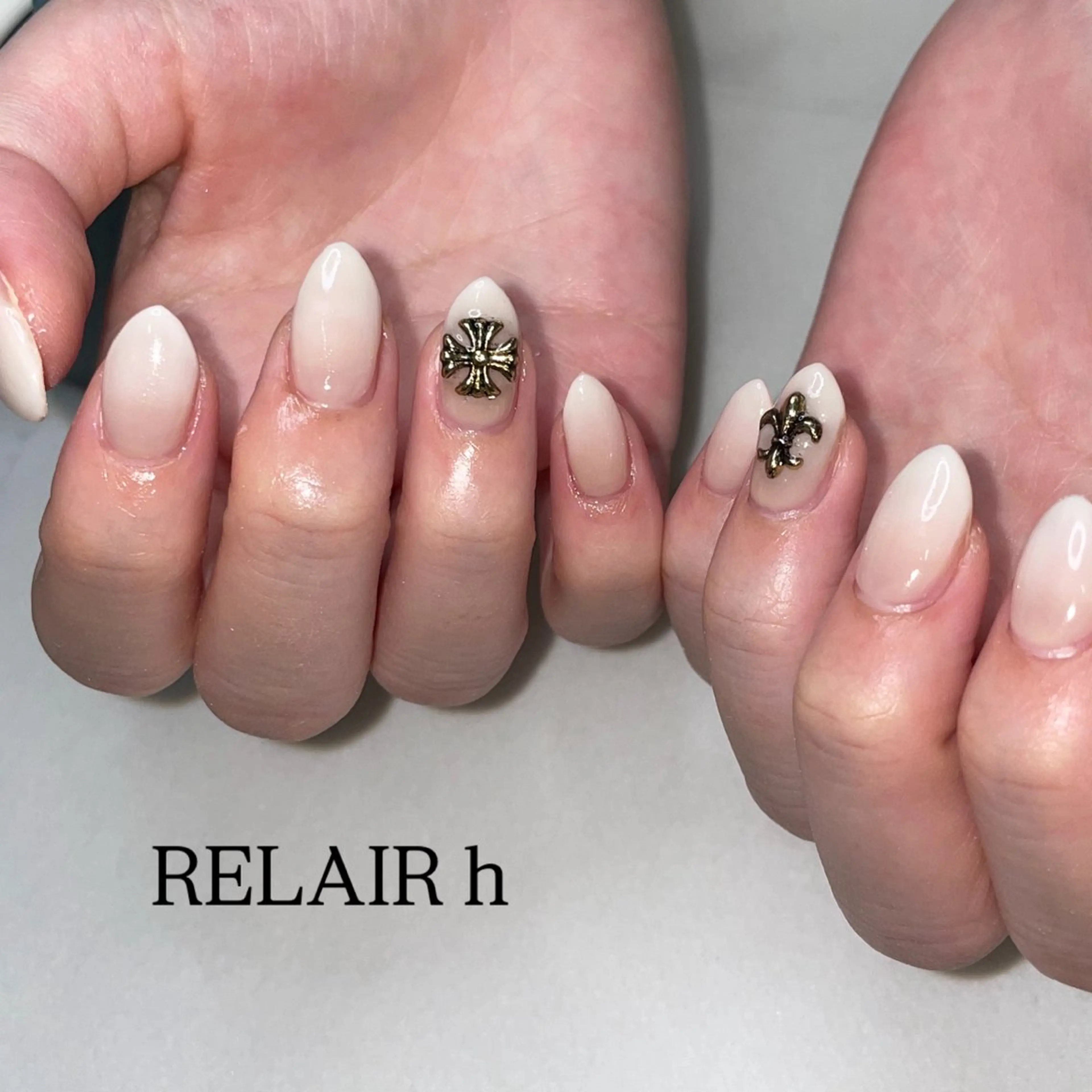ネイル RELAIR h所属・西村 彩音のネイルデザイン