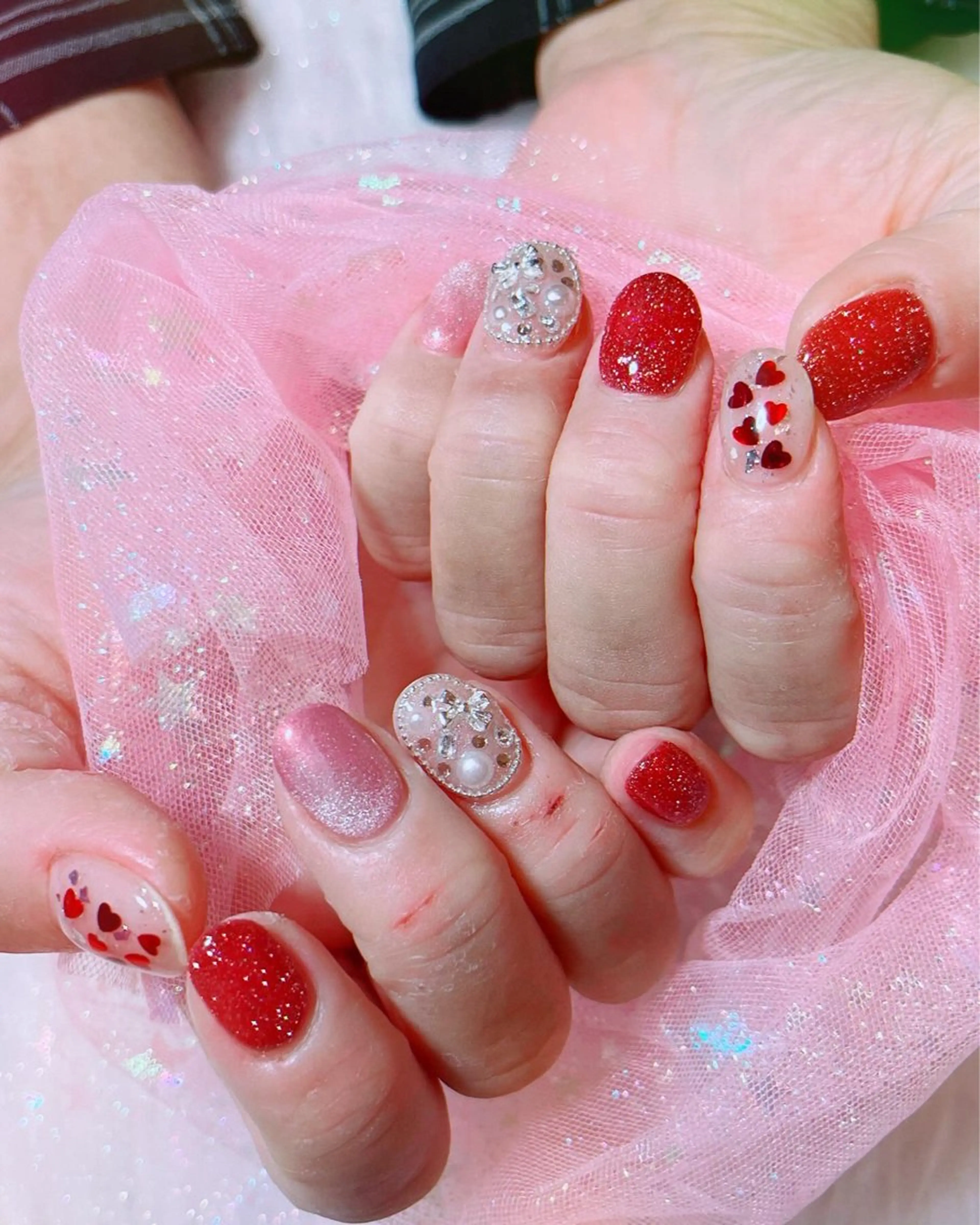 ネイル フラッシュネイル マグネットネイル ピンク 赤色 RUI ☆のネイルデザイン