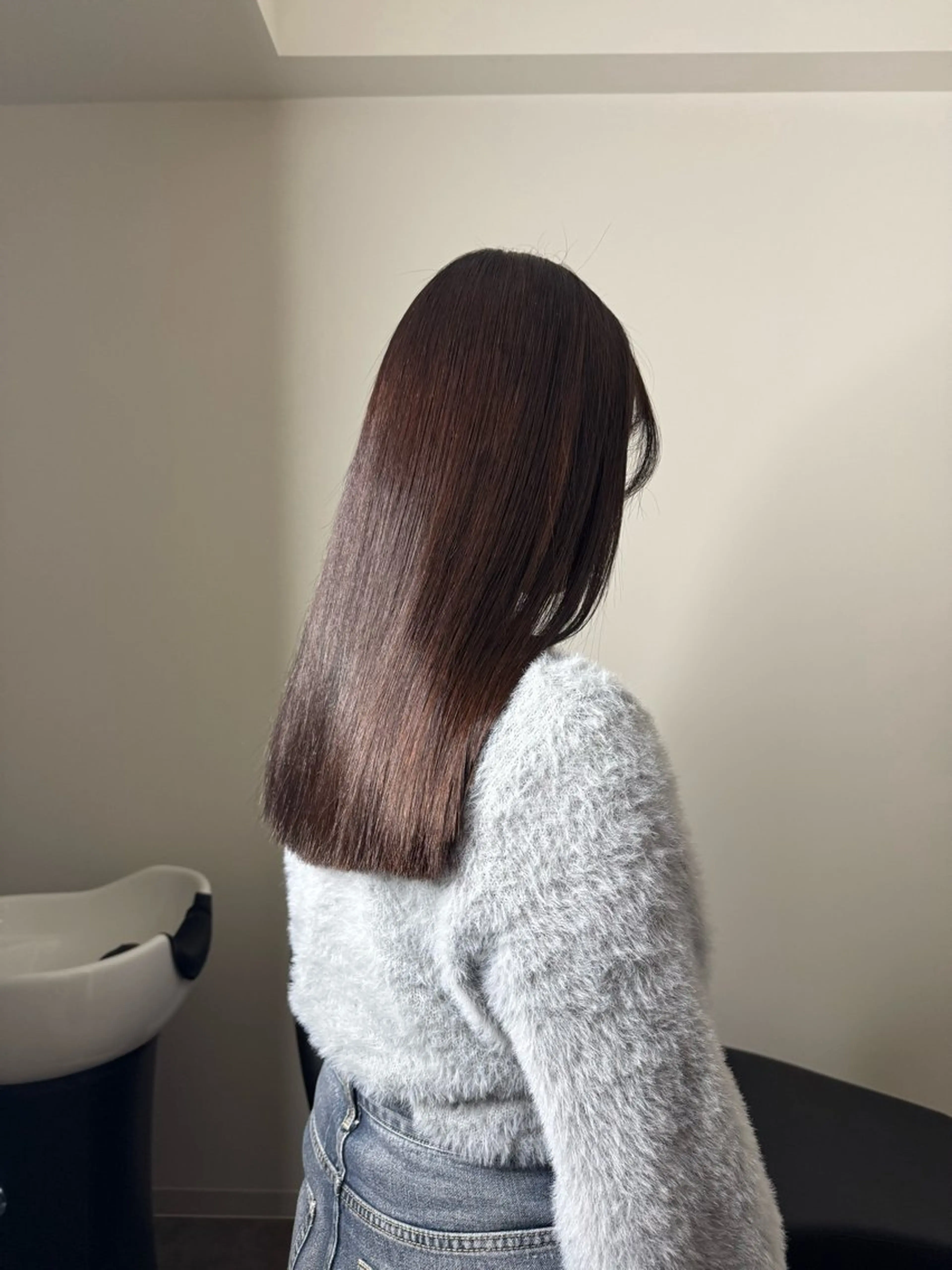 セミロング カラー newi remi🖤のヘアスタイル