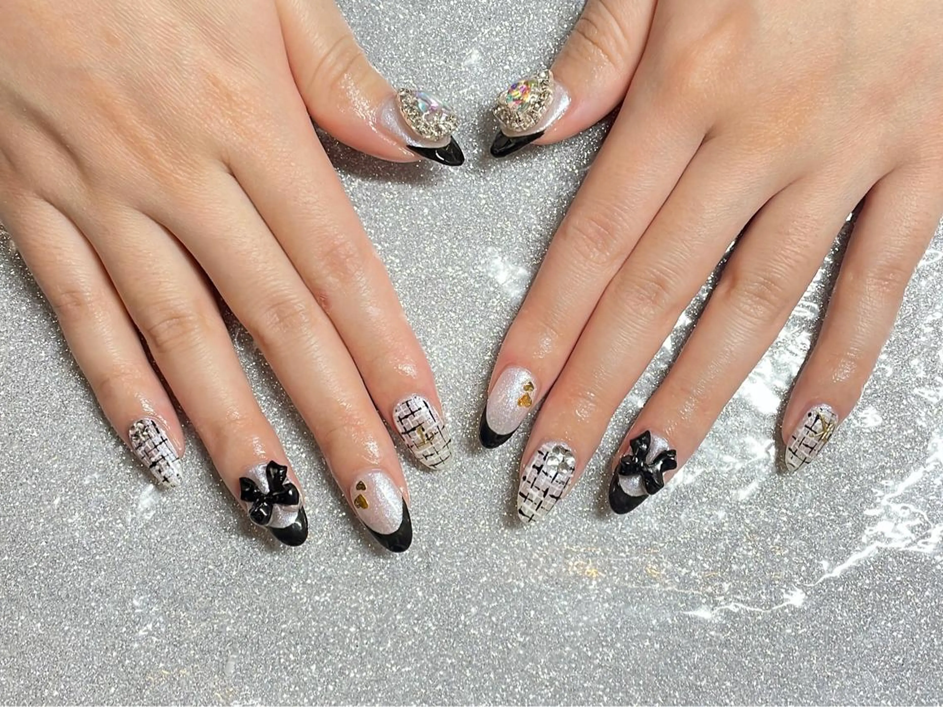 ネイル ハンドネイル VIERU 🌈🎀💖のネイルデザイン