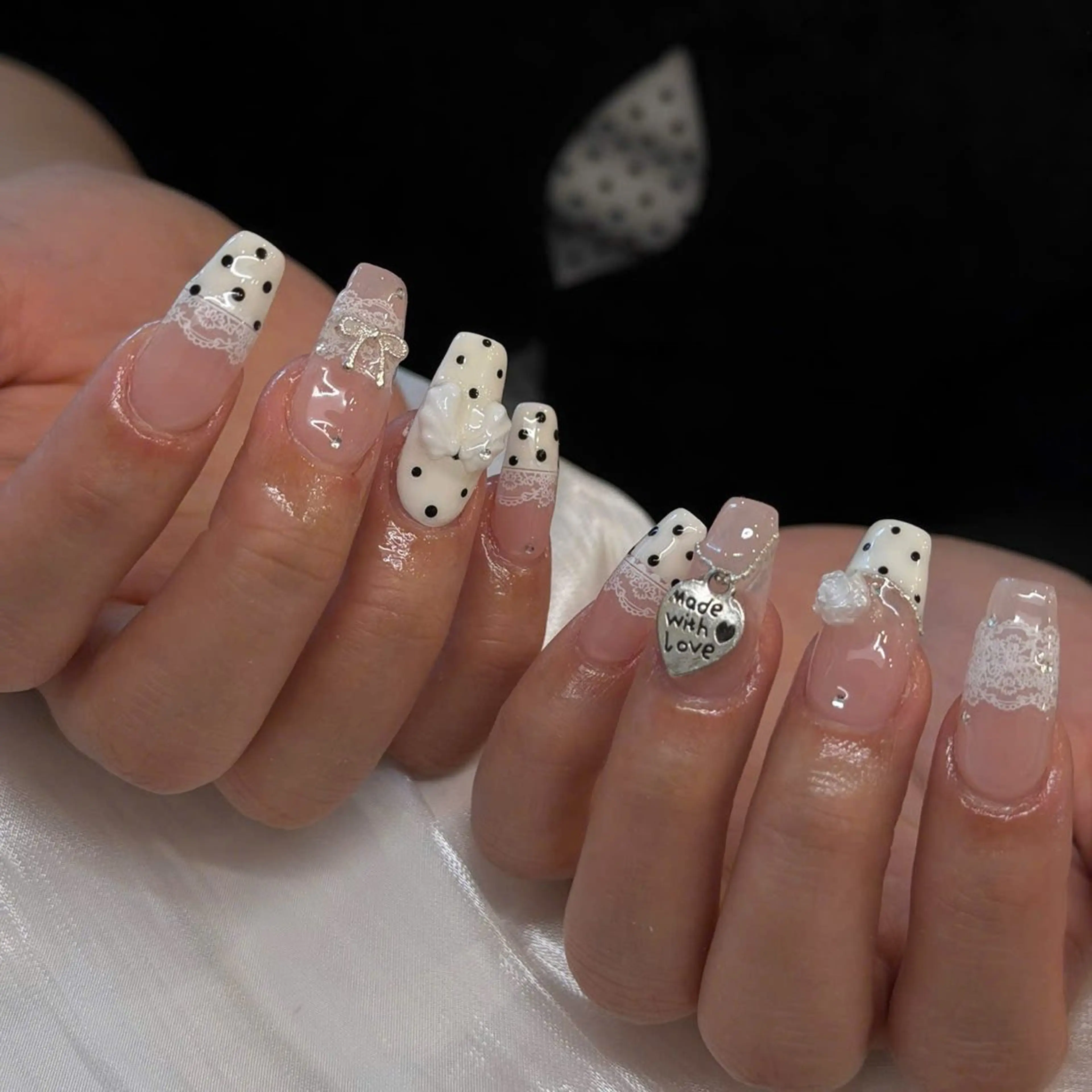 ネイル ハンドネイル T.Lee Nail Lilyのネイルデザイン