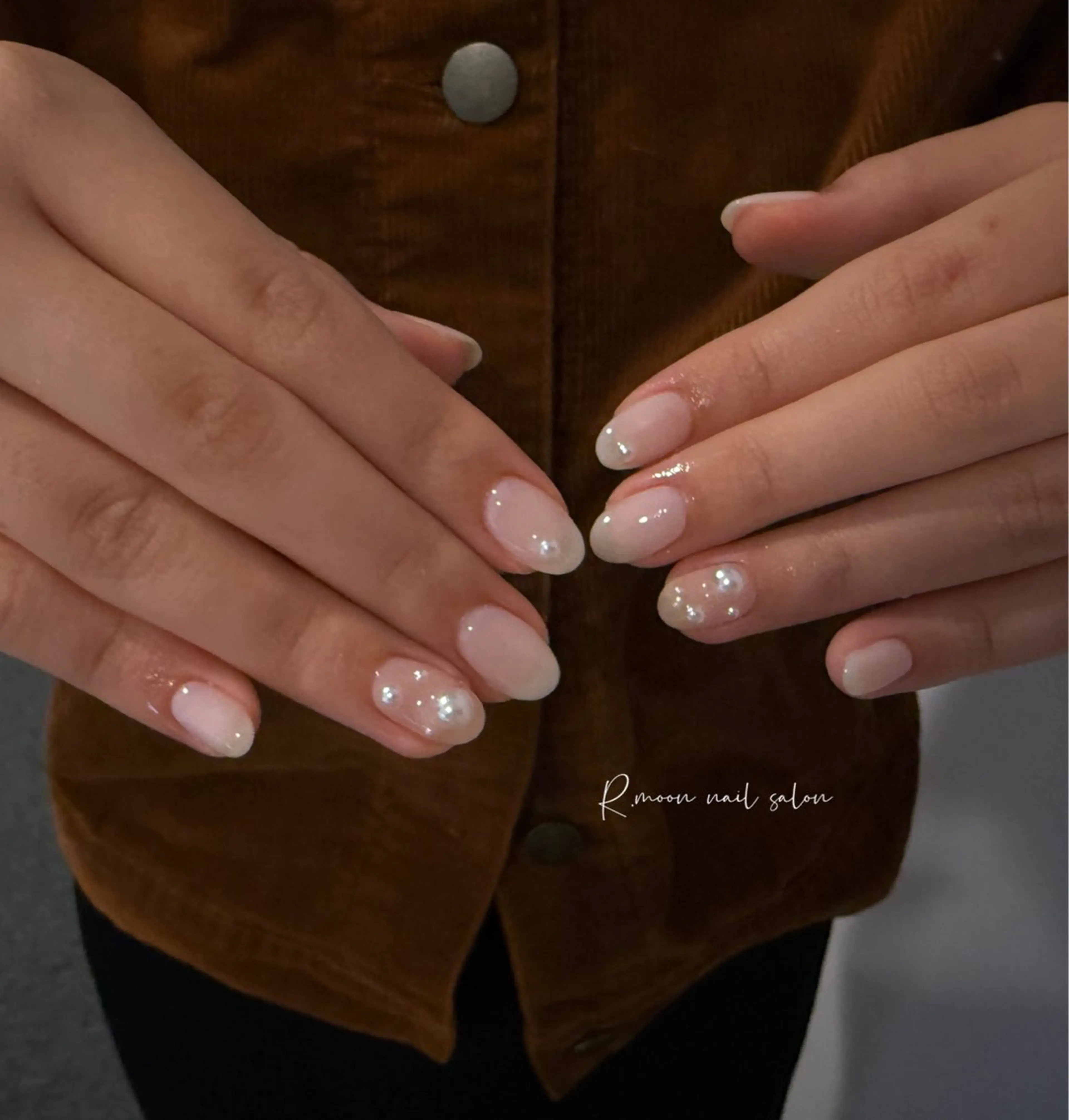 ネイル ハンドネイル R.moon nail salonのネイルデザイン