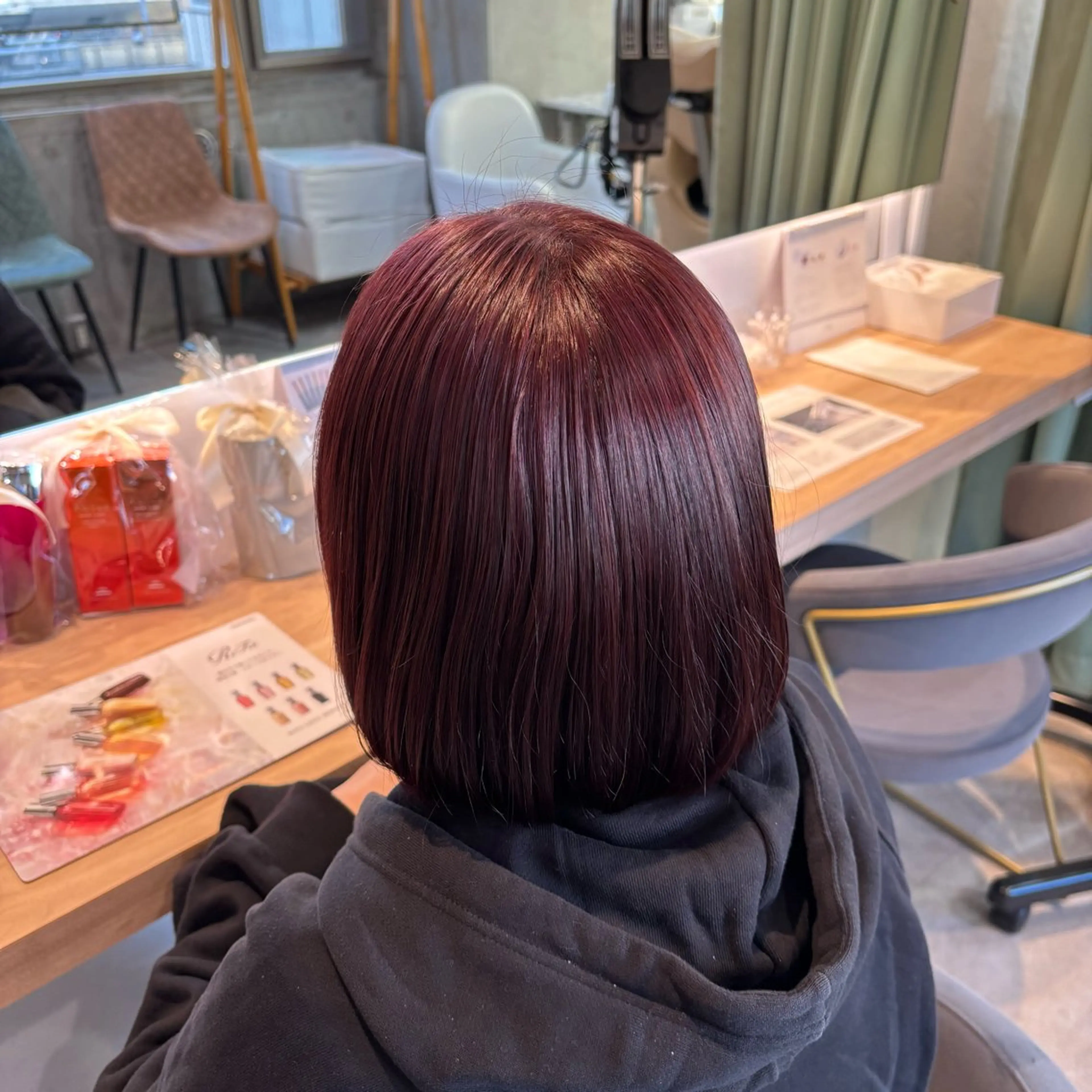 ショート カラー レッドカラー りあの🎀 /暖色カラー🍒のヘアスタイル