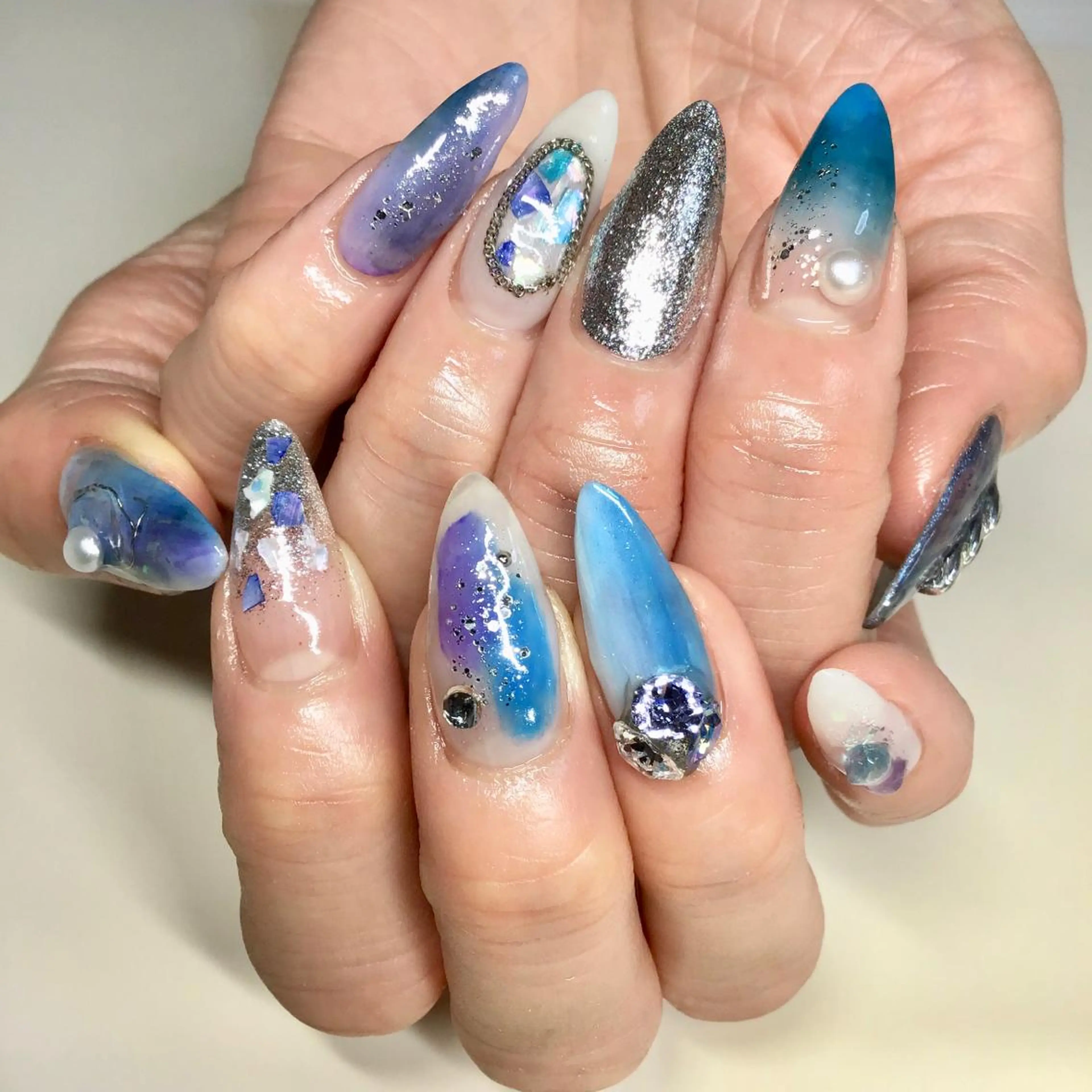 ネイル マツエク・マツパ 福田 加奈のネイルデザイン