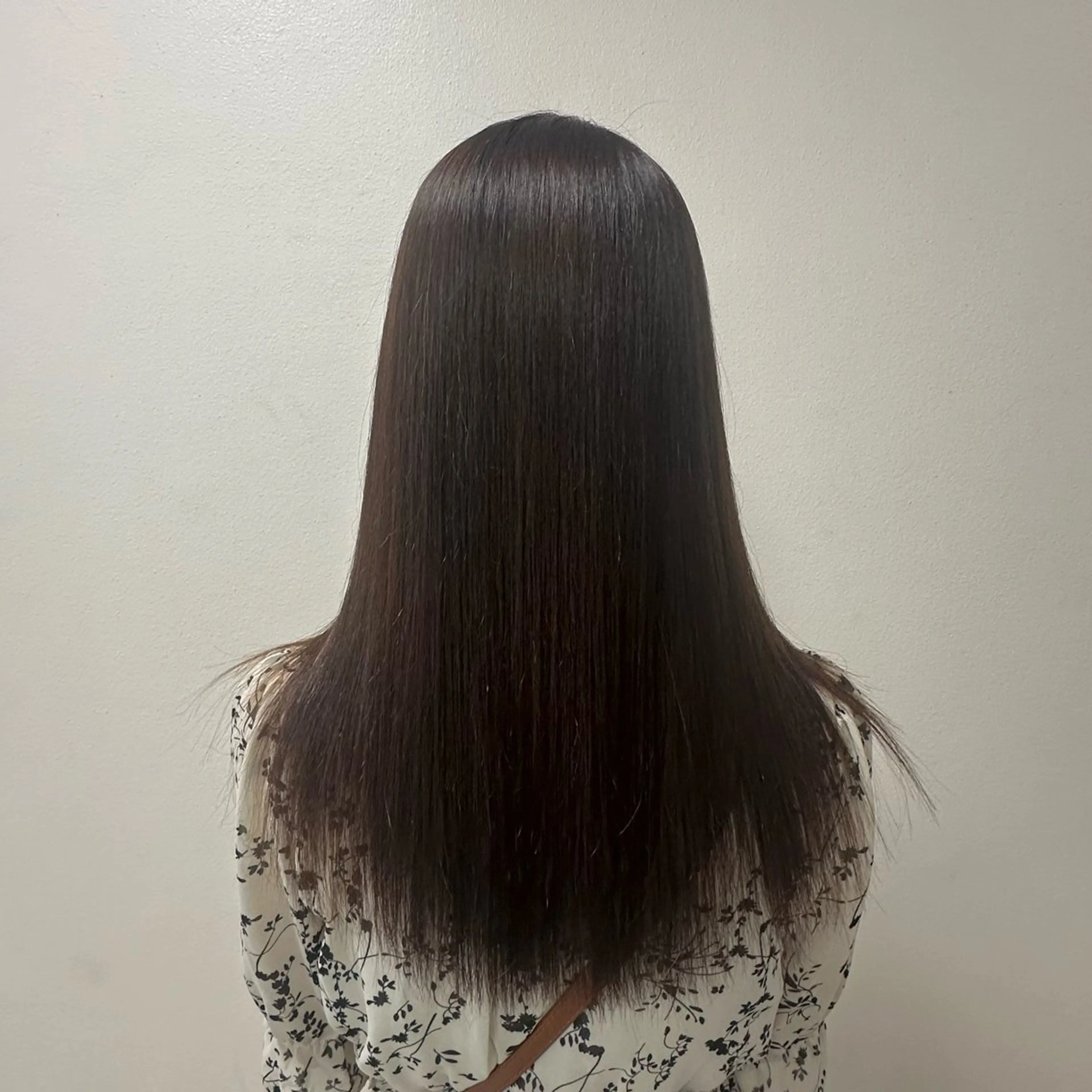 ロング パーマ 酸性ストレート ストレートパーマ 田中 汰知のヘアスタイル