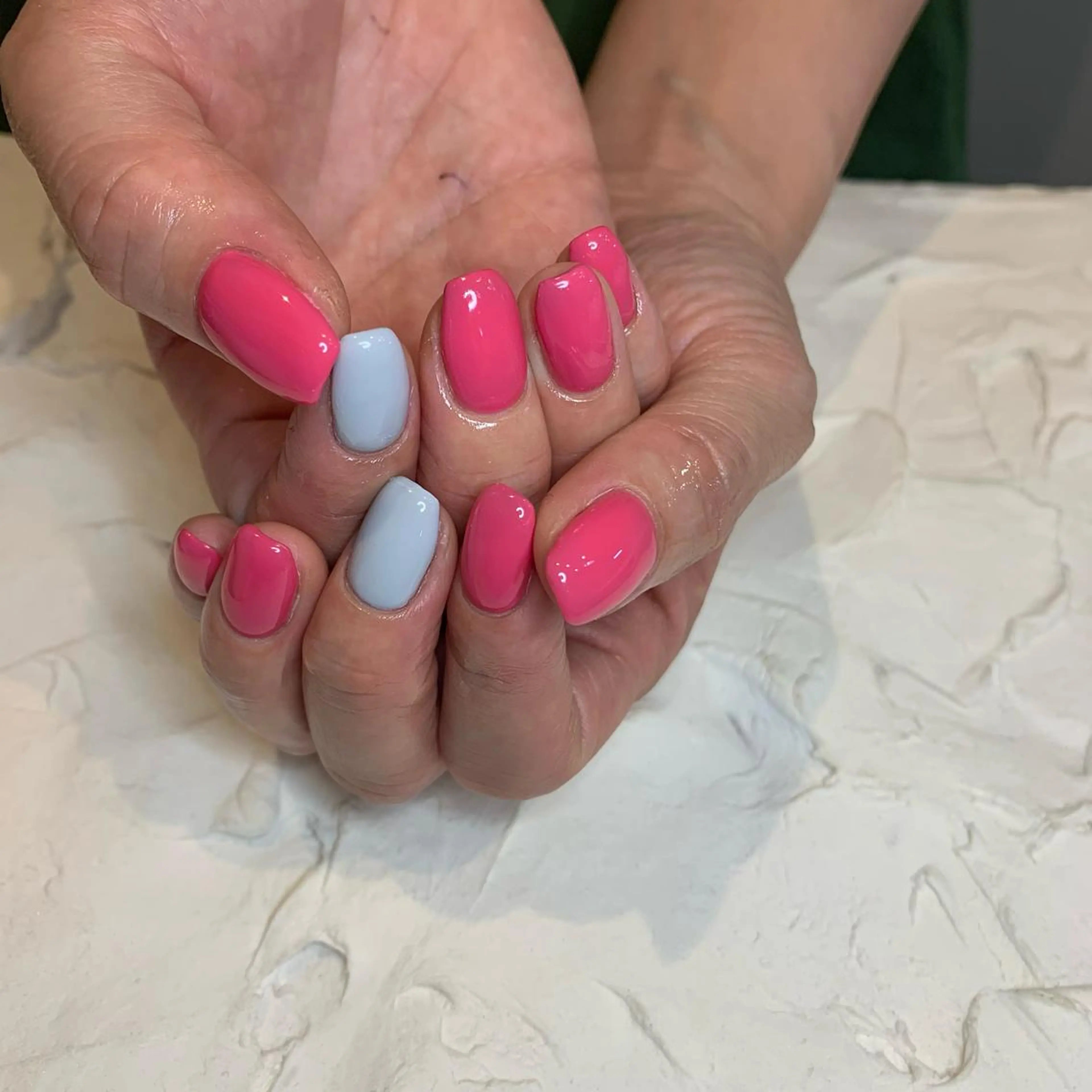 ネイル ニュアンスネイル ハンドネイル Natsuko 🪼のネイルデザイン