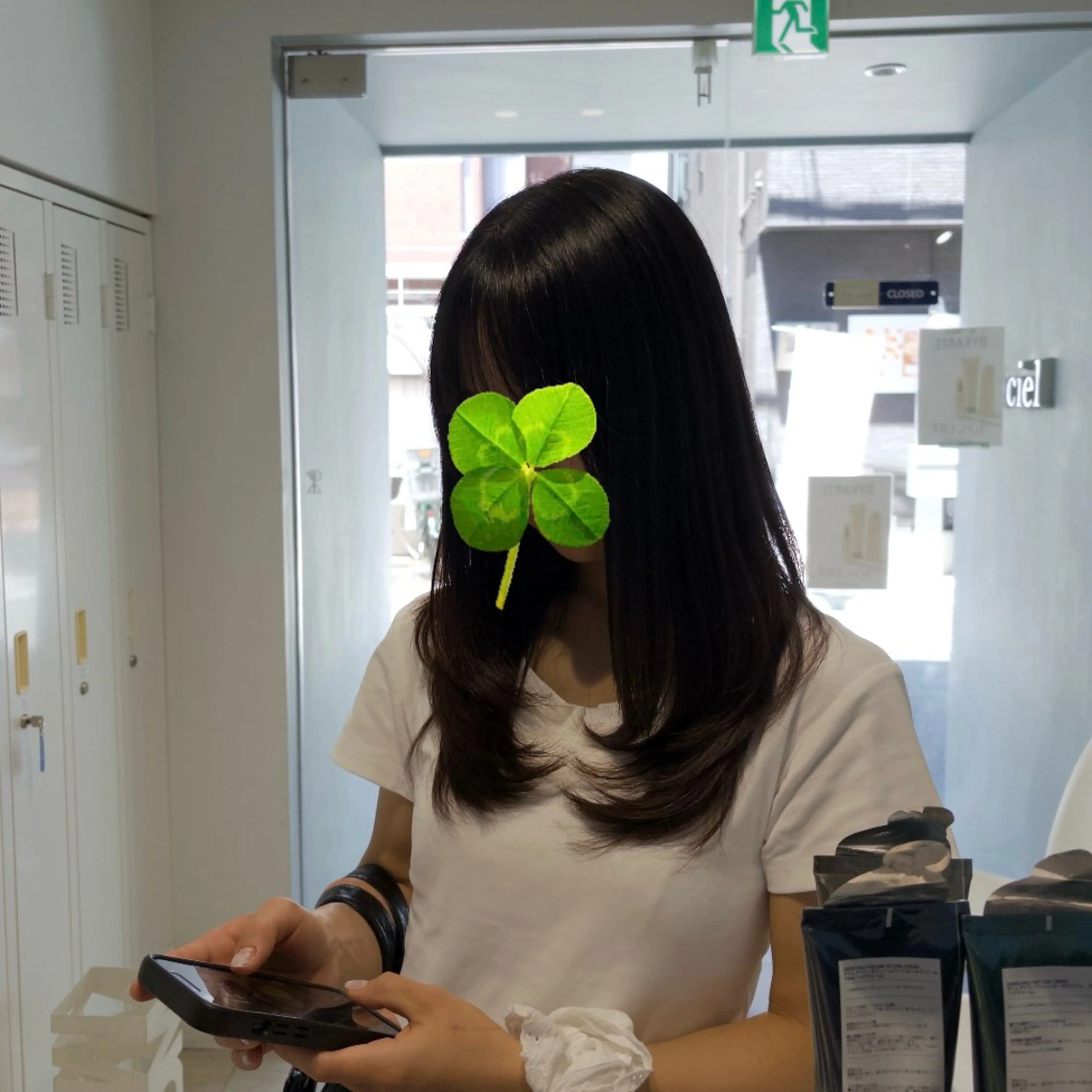 カラー カット ヘアカラー 縮毛矯正 トリートメント 縮毛矯正／レイヤー／ 髪質改善／海月のヘアスタイル