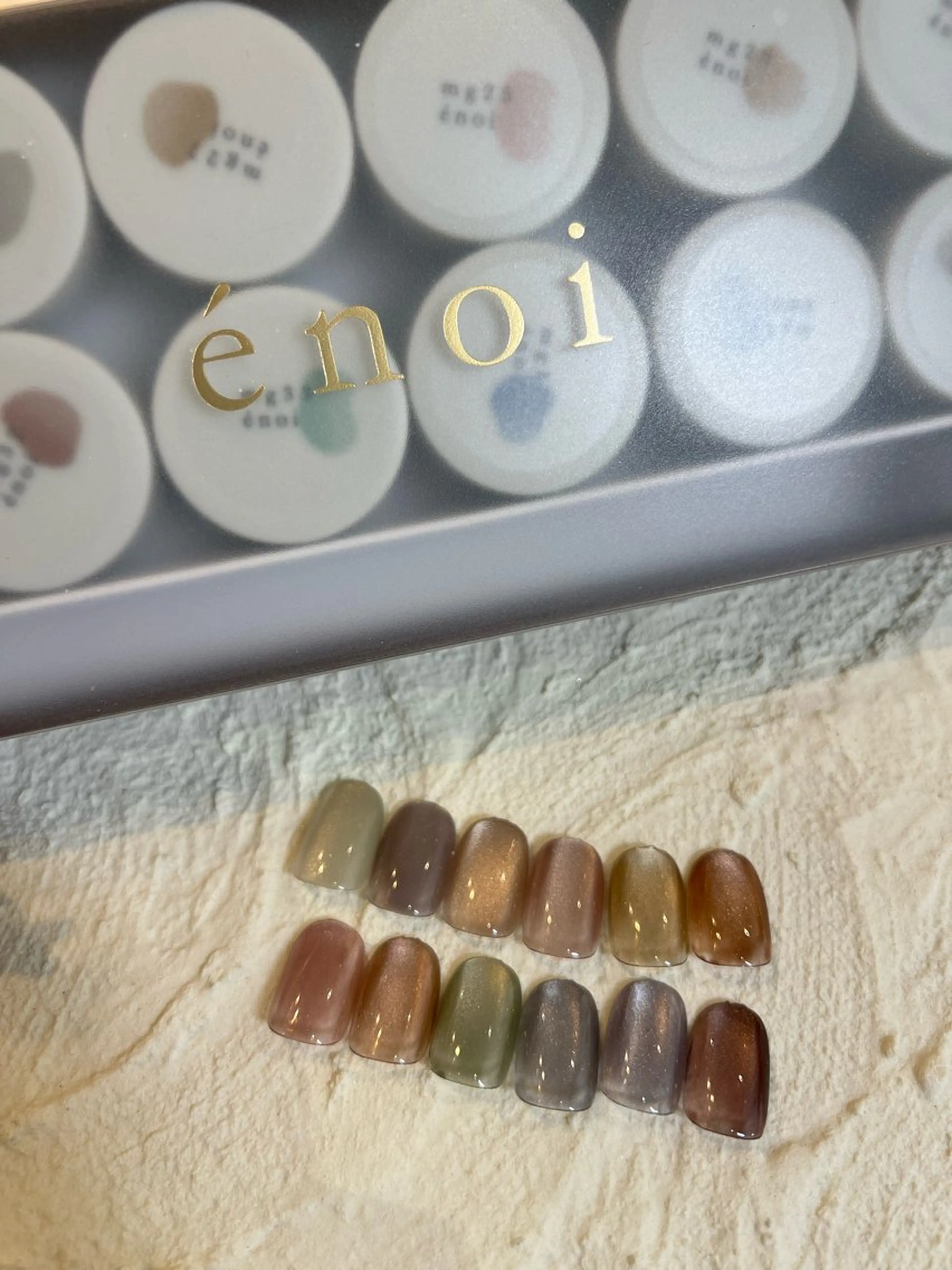 ネイル ジェルネイル マグネットネイル ワンカラーネイル 鈴木 まゆのネイルデザイン