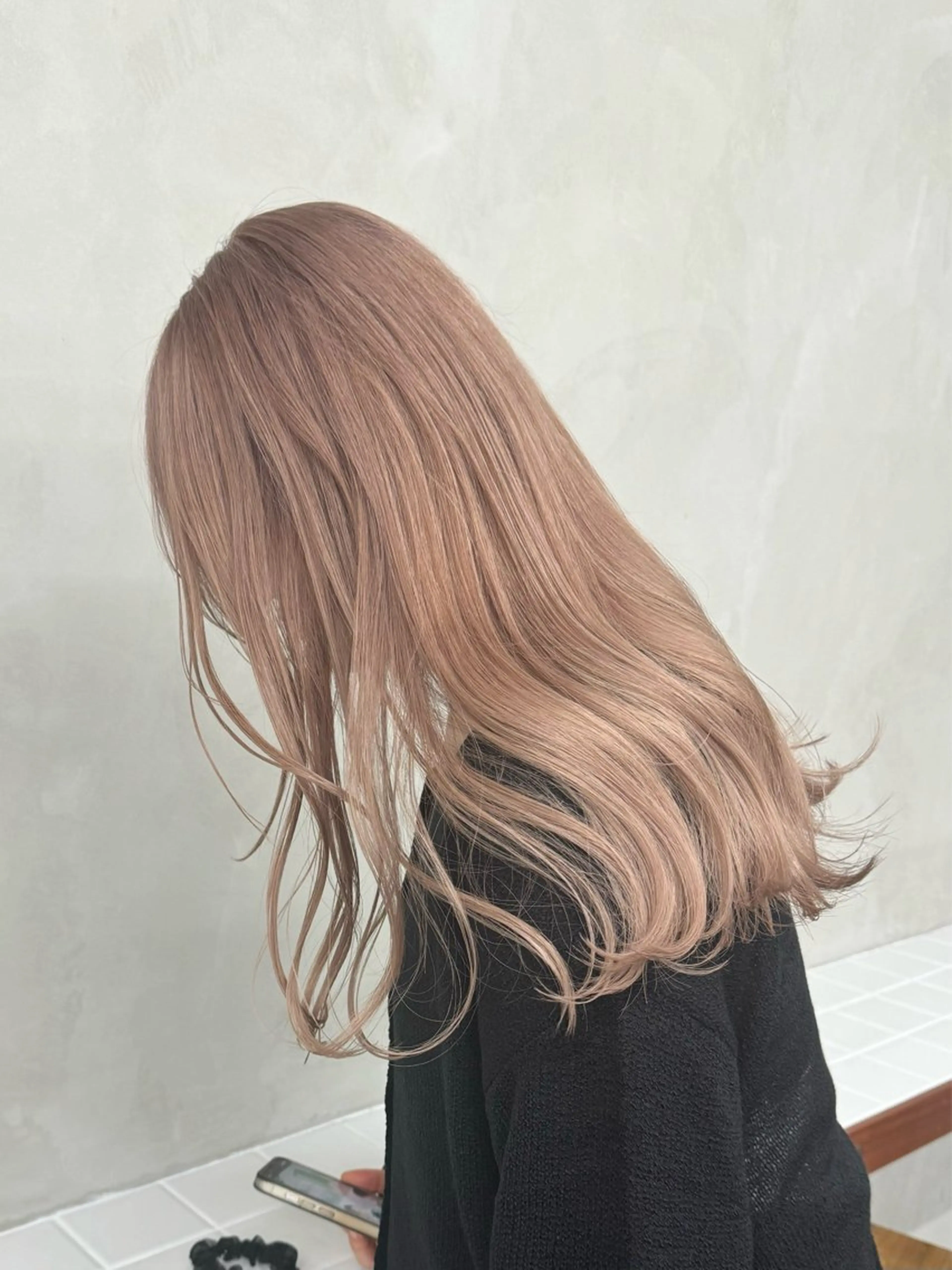 ロング カラー アッシュ ベージュカラー ブリーチ ブロンド ブラウンカラー カット ヘアカラー トリートメント ブリーチ　ハイトーン 特化🌈フジタハルキのヘアスタイル