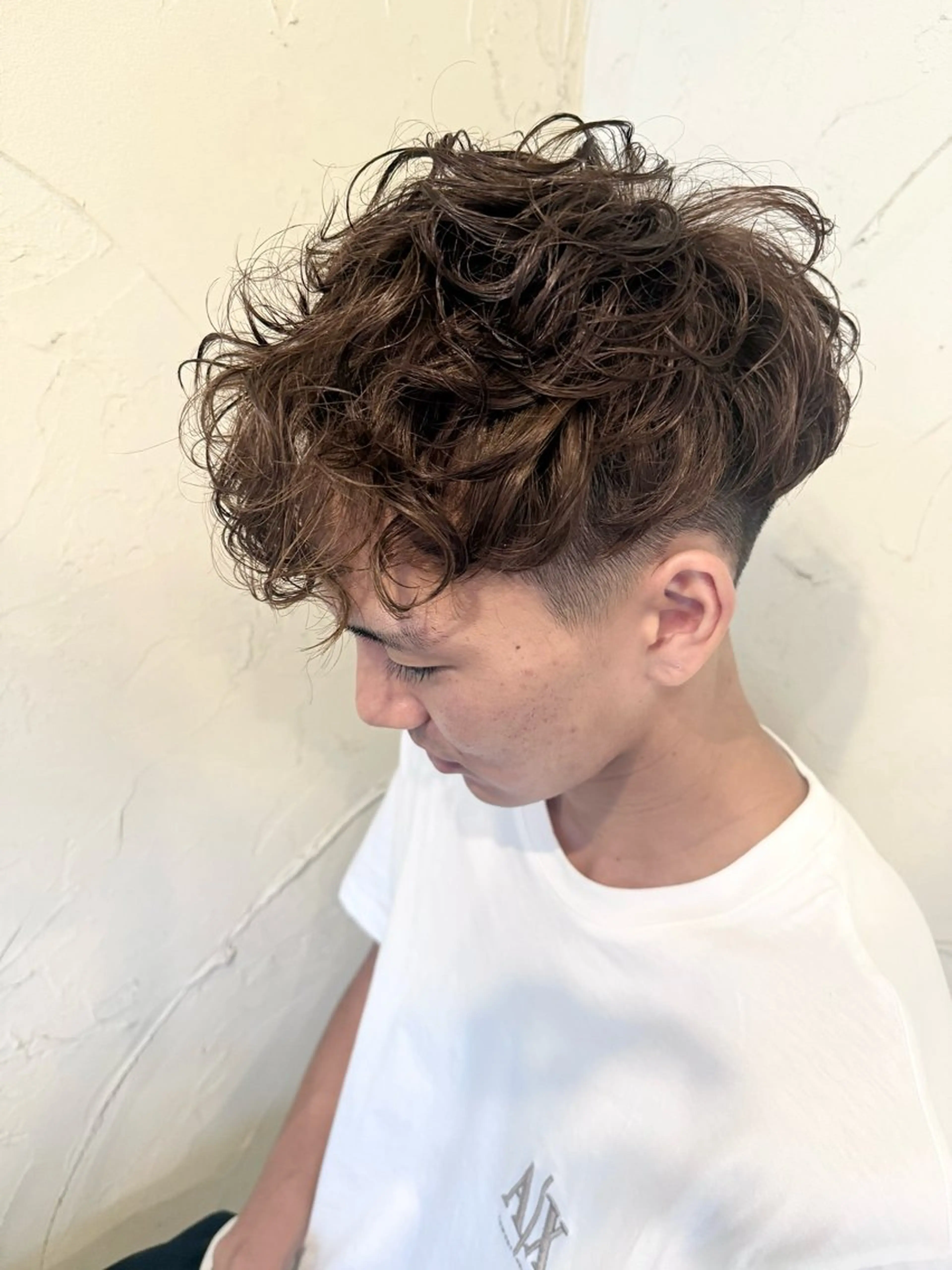 ショート カラー パーマ メンズ スペインカール 外国人風カラー メンズ特化/パーマ指 名No.1/百瀬太郎のヘアスタイル