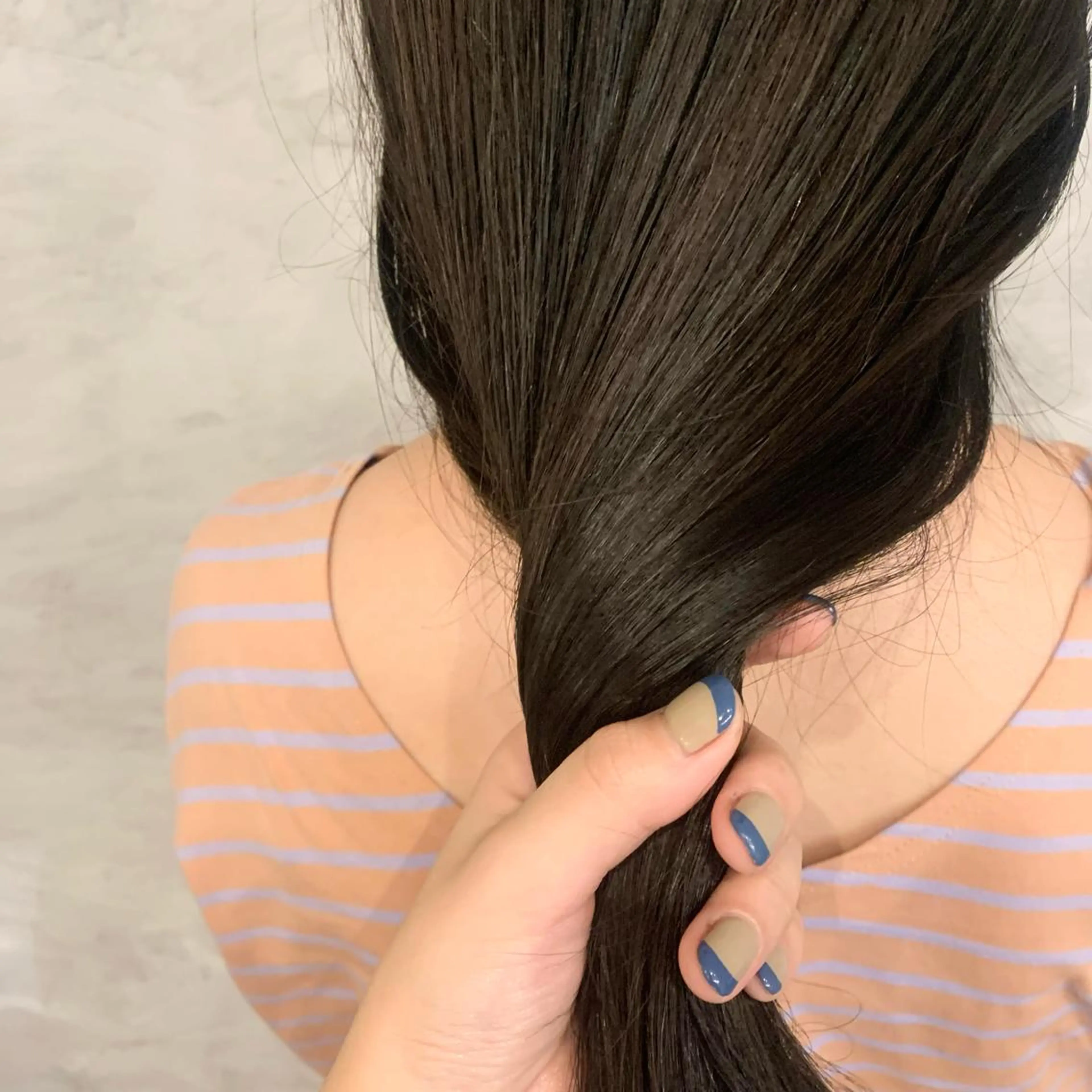カラー みうら ありさのヘアスタイル