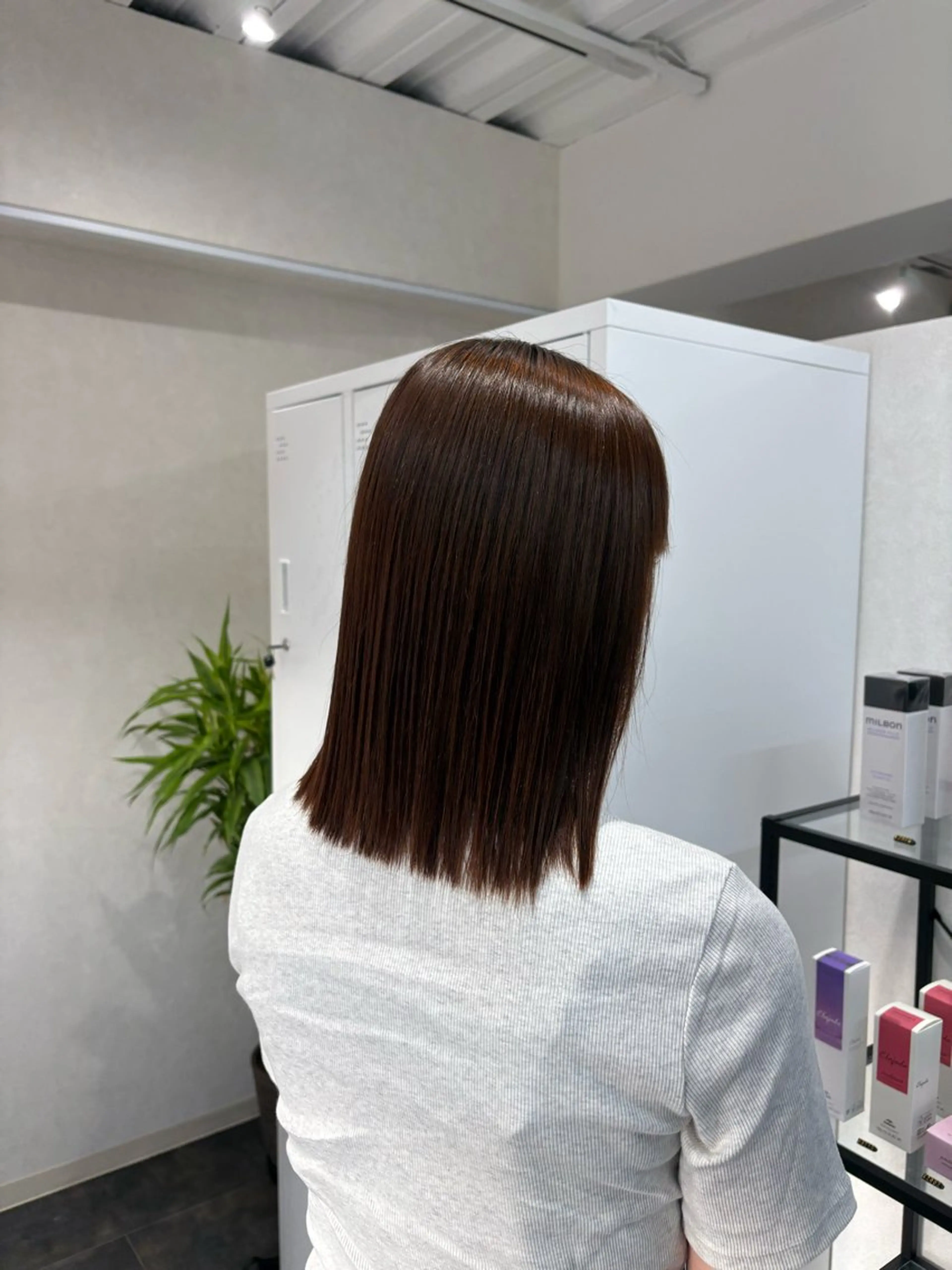セミロング 縮毛矯正 haku【津久野店】 ERIKAのヘアスタイル