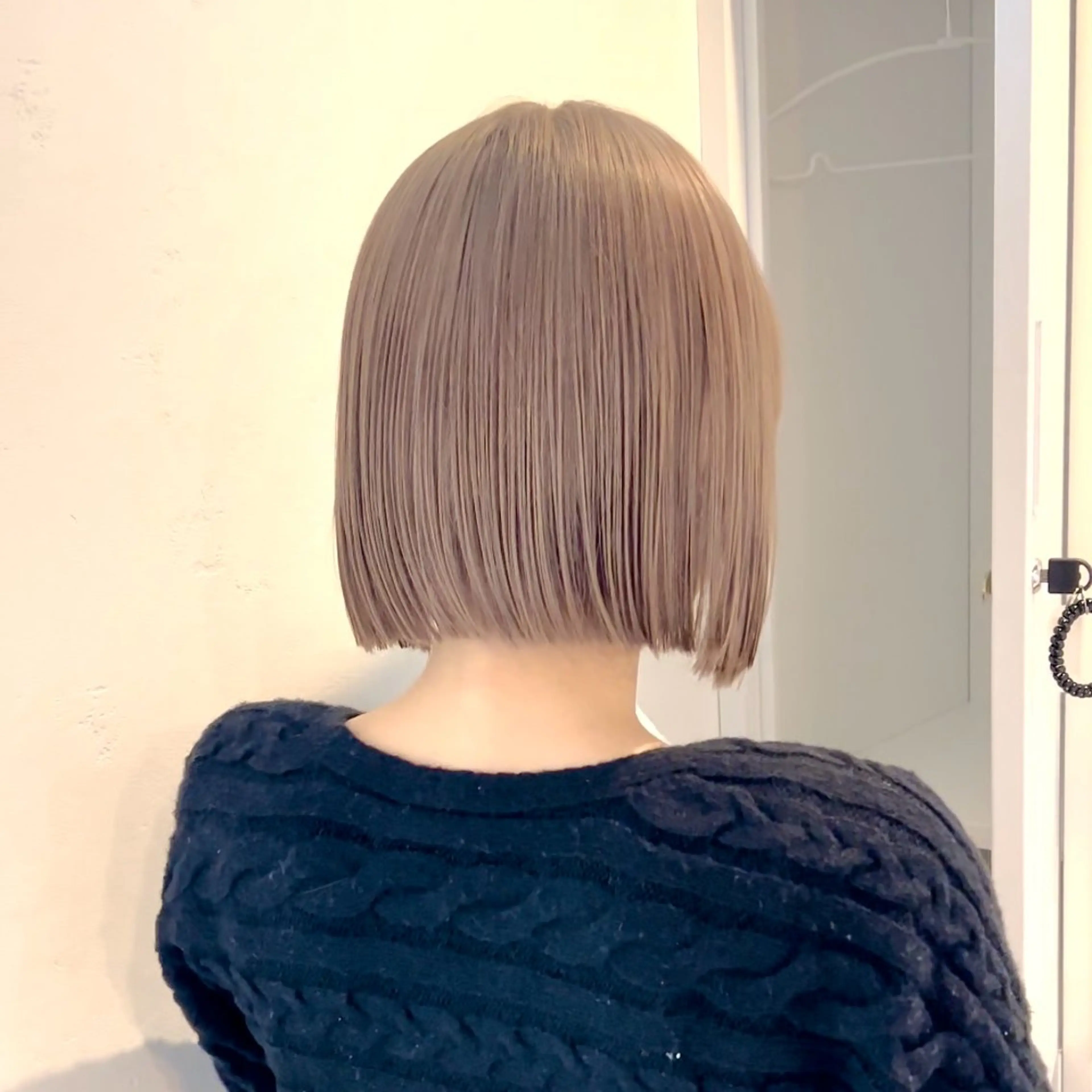 ショート カラー カット ヘアカラー トリートメント ボブ/韓国ボブ/ブリ ーチ/鈴木康平のヘアスタイル