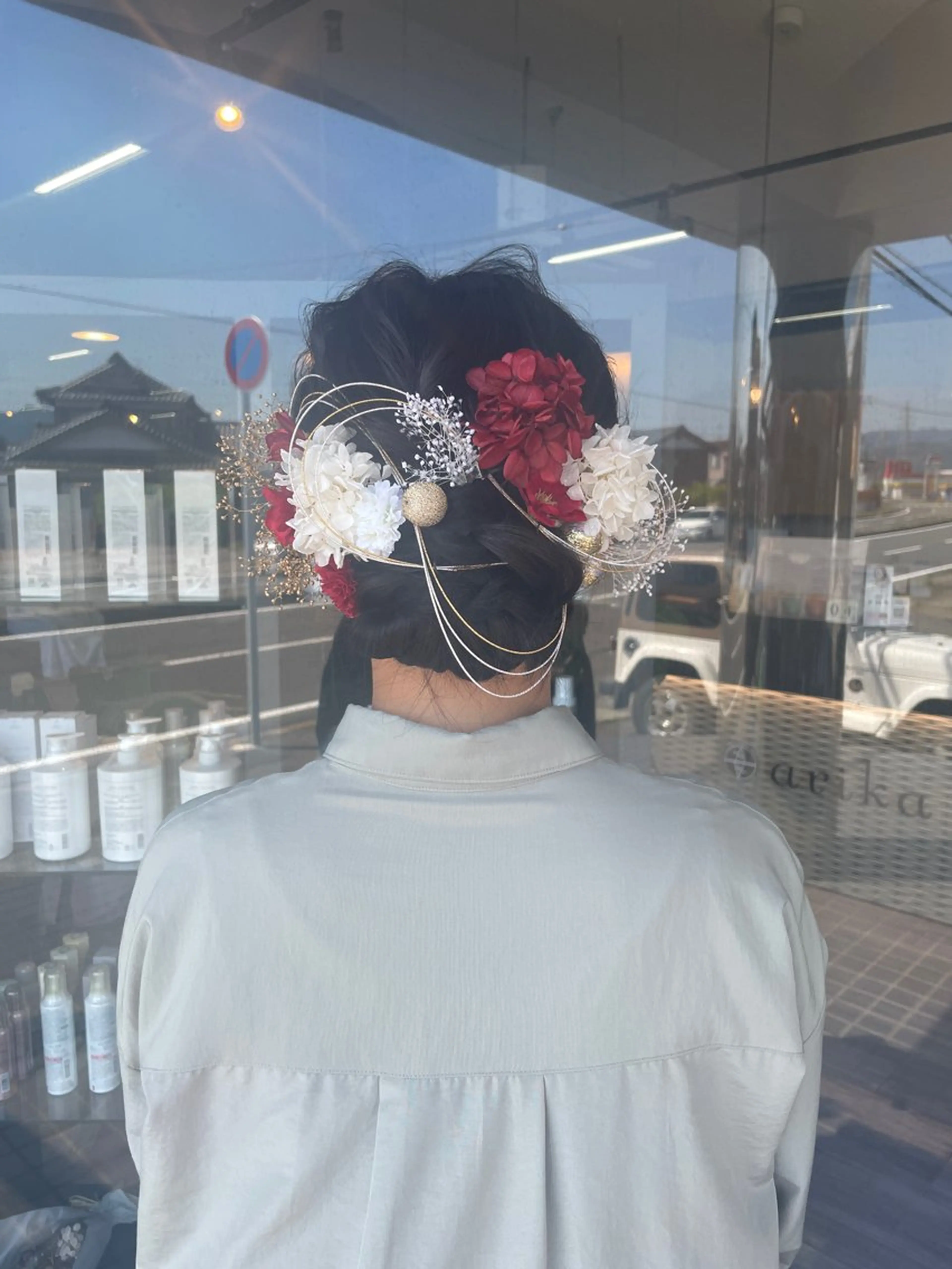 ミディアム ヘアアレンジ マキノ キョウカのヘアスタイル