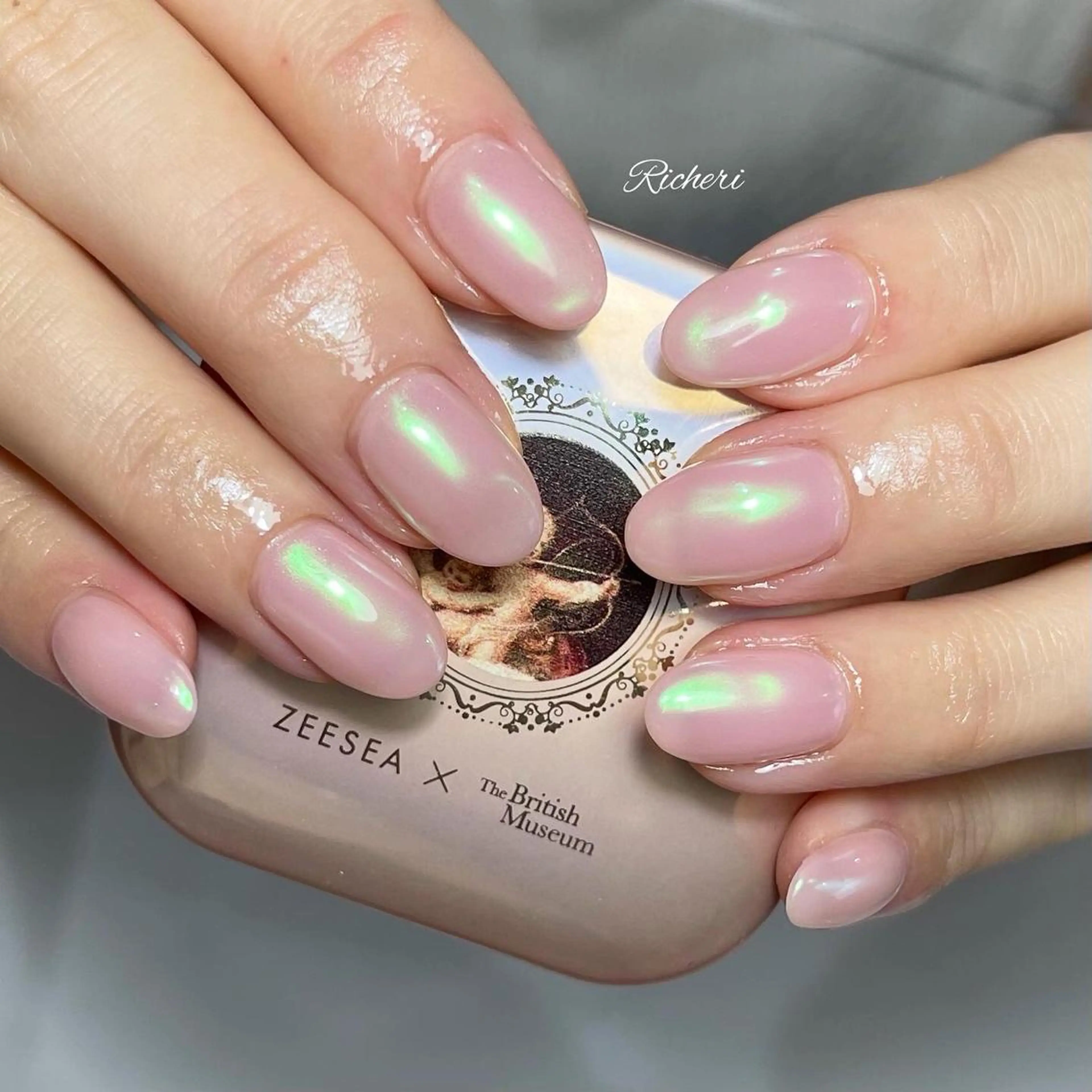 ミディアム ネイル 韓国風ヘア アートネイル オーロラネイル フラワーネイル フレンチネイル richeri beautyのエステ・リラクイメージ