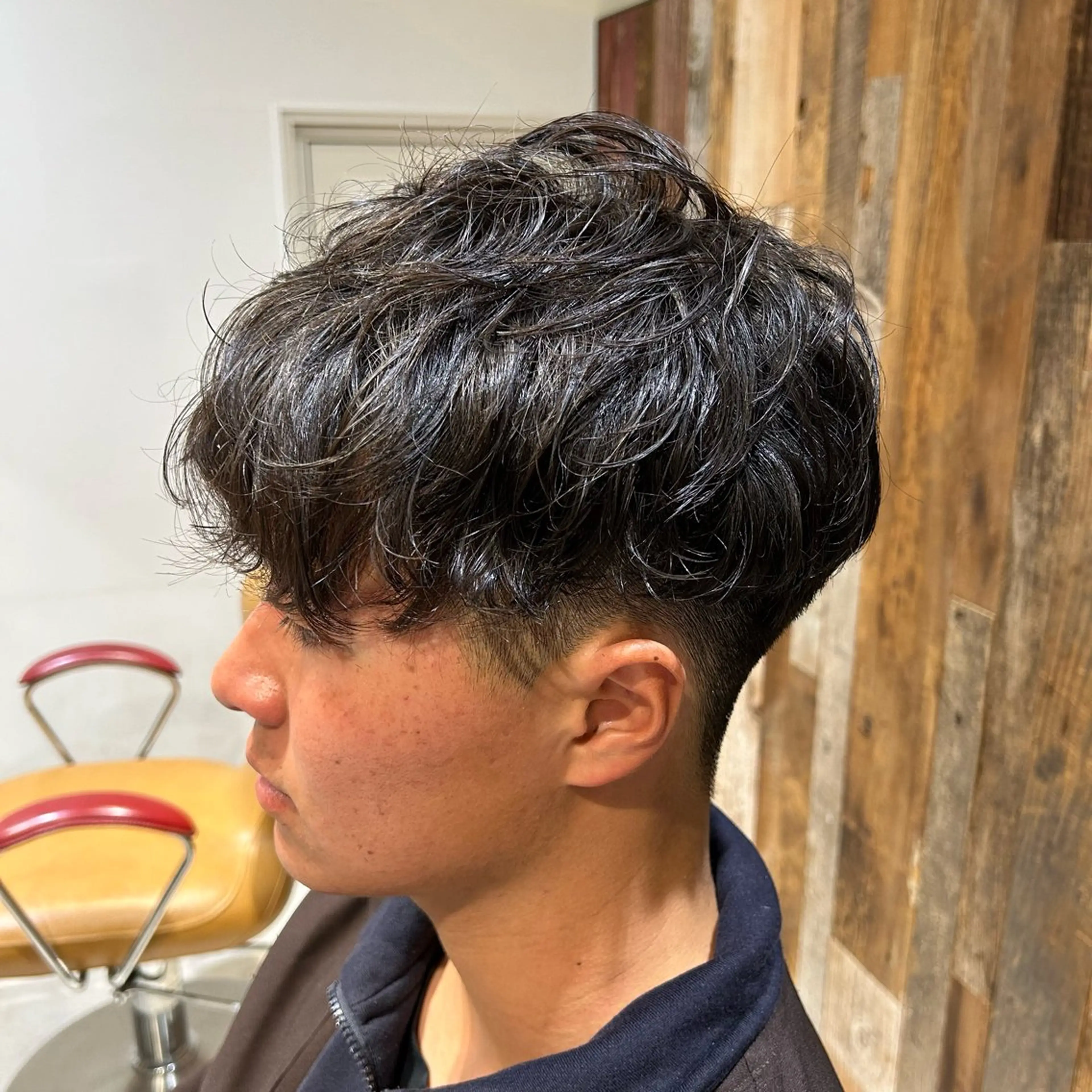 パーマ メンズ メンズパーマ ニュアンスパーマ カット パーマ メンズパーマは私一択 佐藤有紀のヘアスタイル