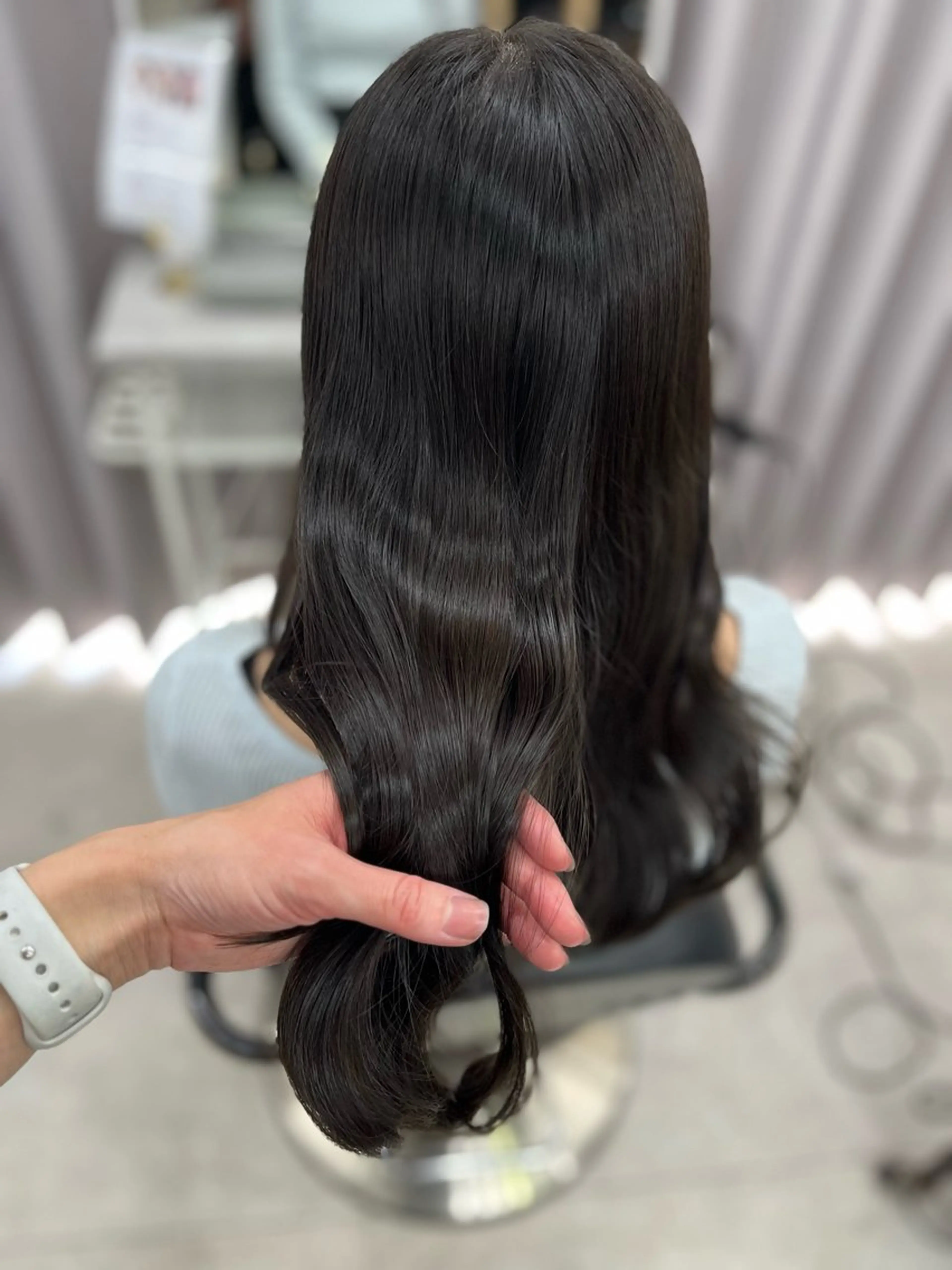 ロング カラー ベージュカラー オリーブベージュ ヘアカラー トリートメント 🫧ぷる艶カラー🫧 Yuubi🦩のヘアスタイル