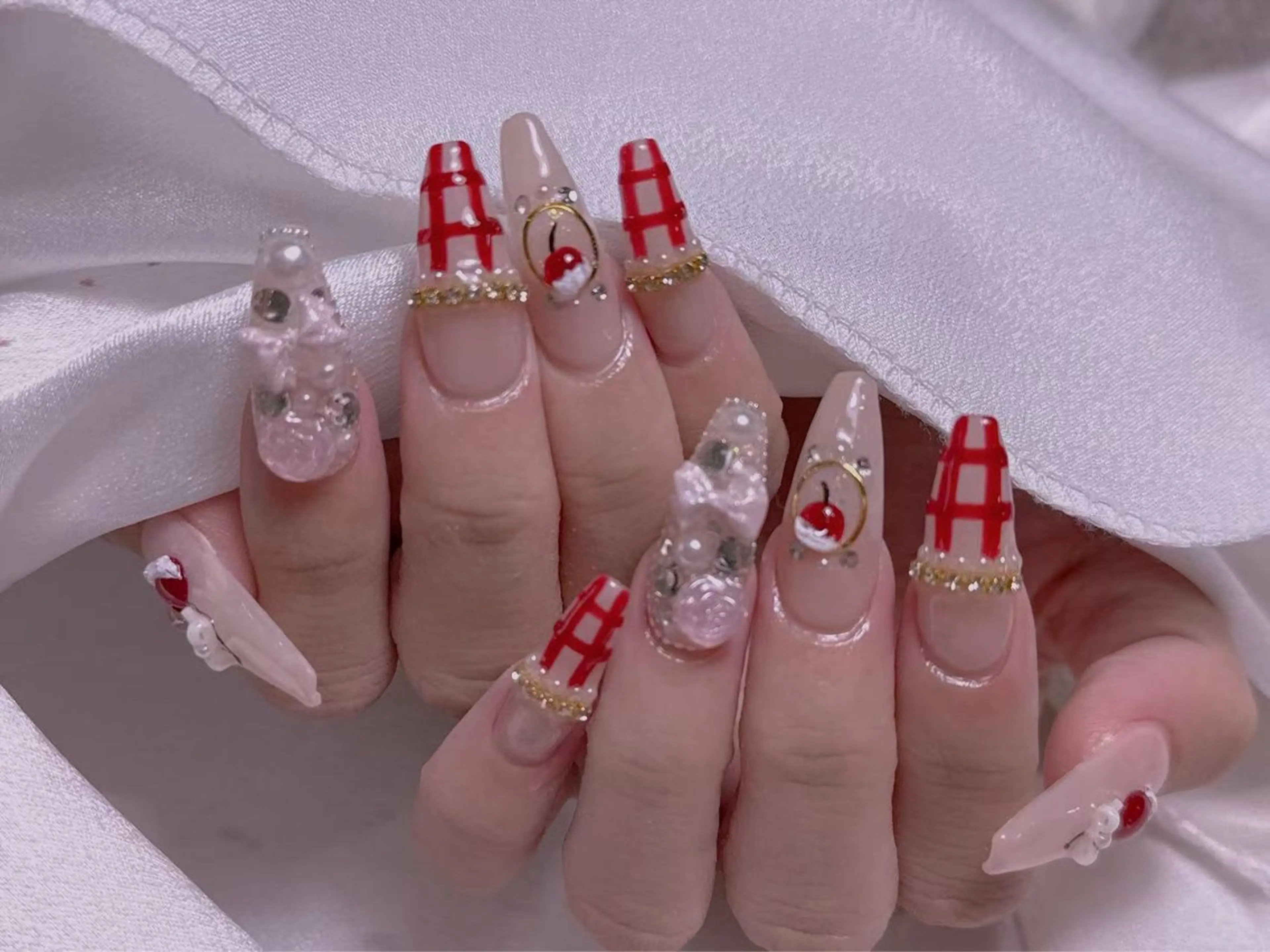 ネイル 長さ出し専門店 RIRIのネイルデザイン