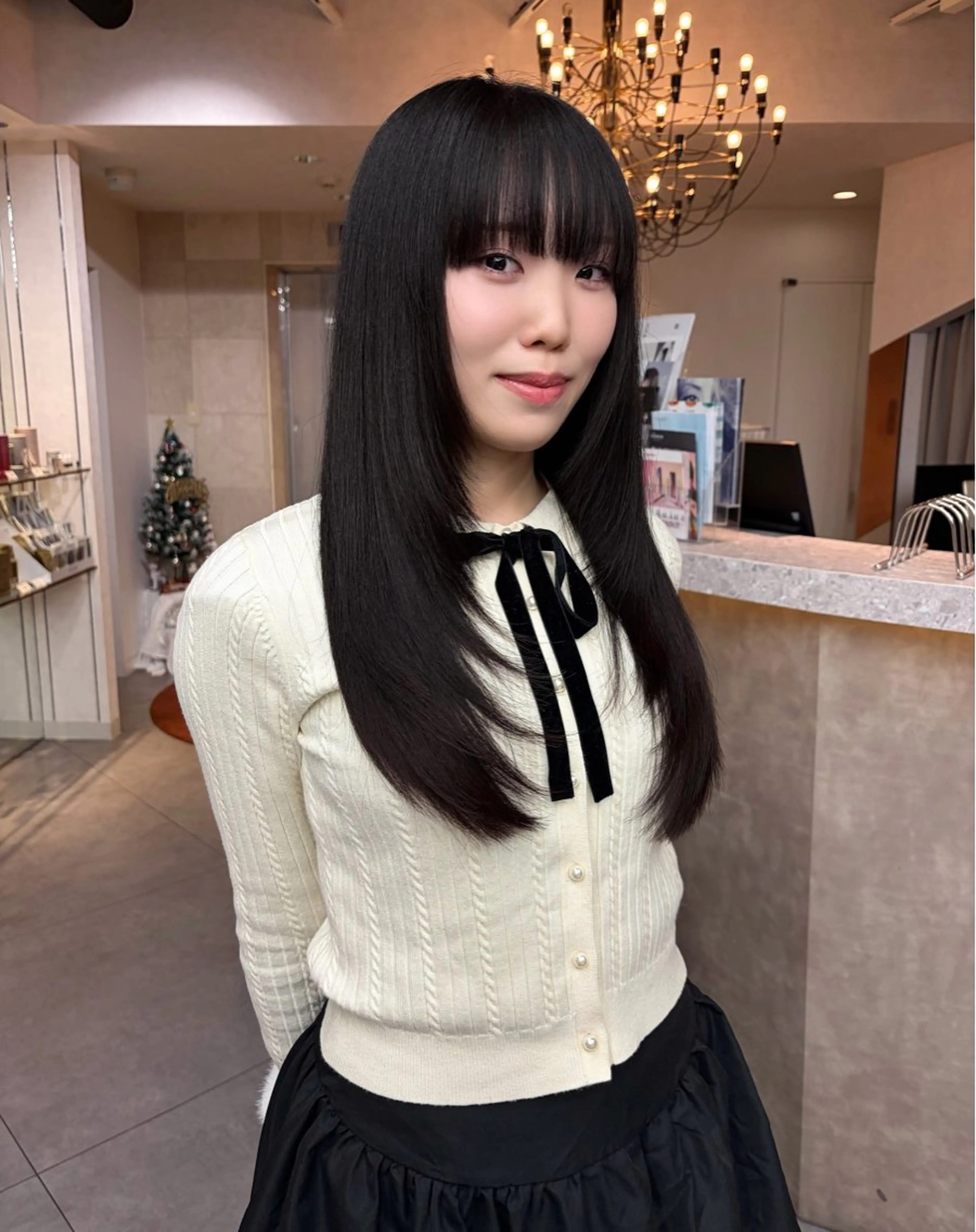 【似合わせ前髪カット➕艶カラー➕トリートメント】(心斎橋/アメ村/本町/四ツ橋/透明感/艶髪/顔周りカット)の写真