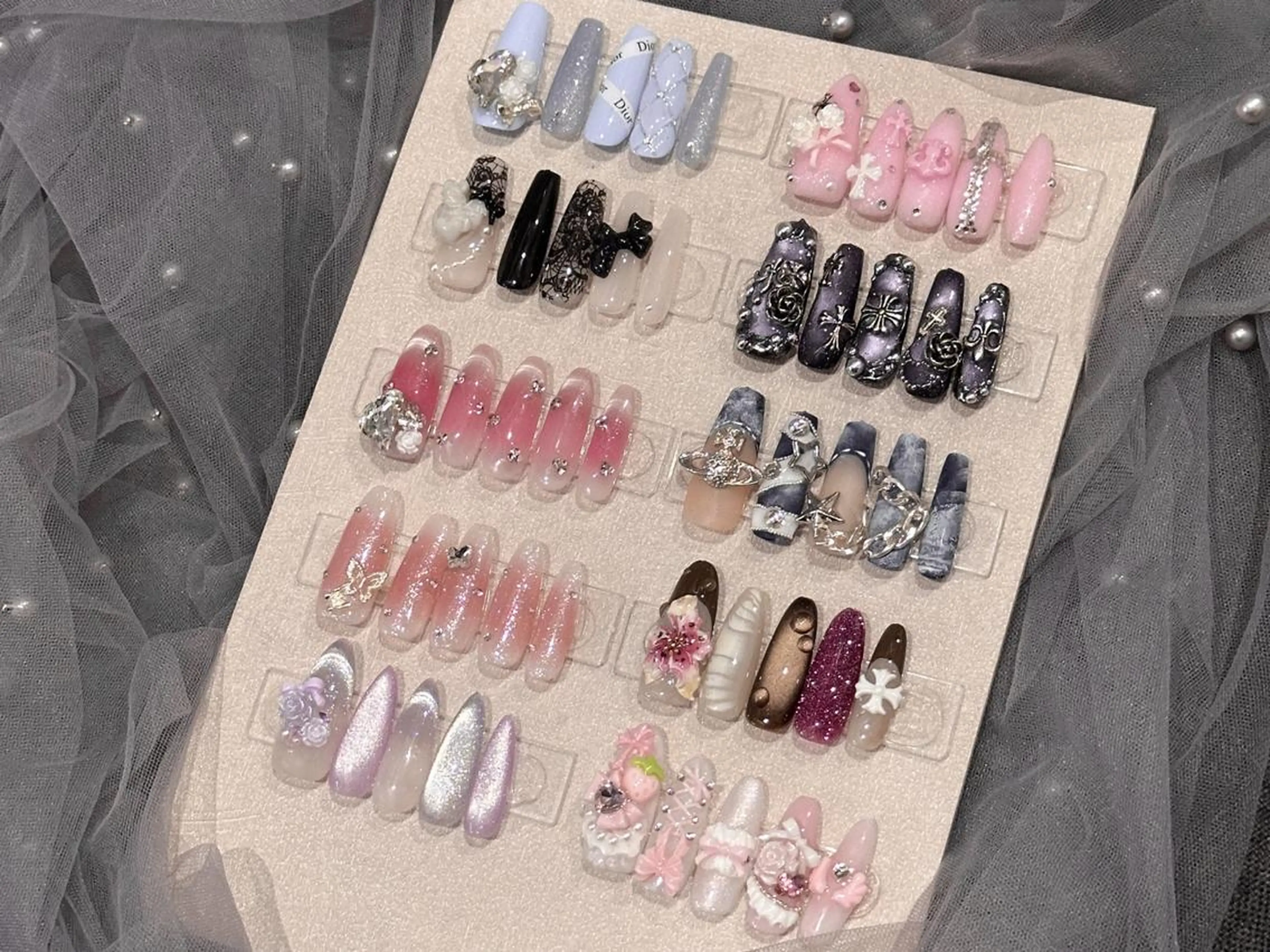 ネイル Dark Honey nozomiのネイルデザイン