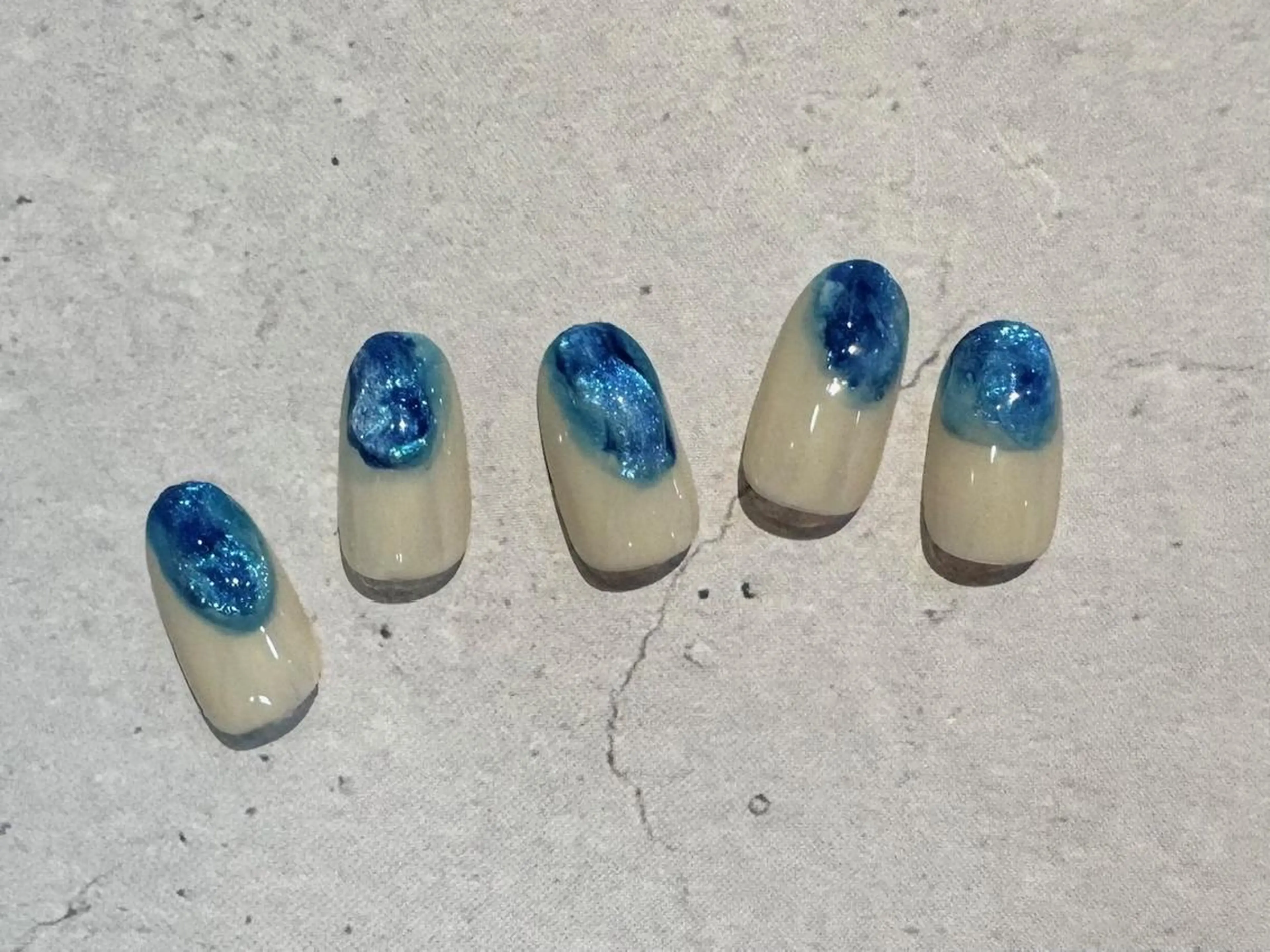 ネイル ハンドネイル 【山岡】 ロイヤル•セラピストのネイルデザイン