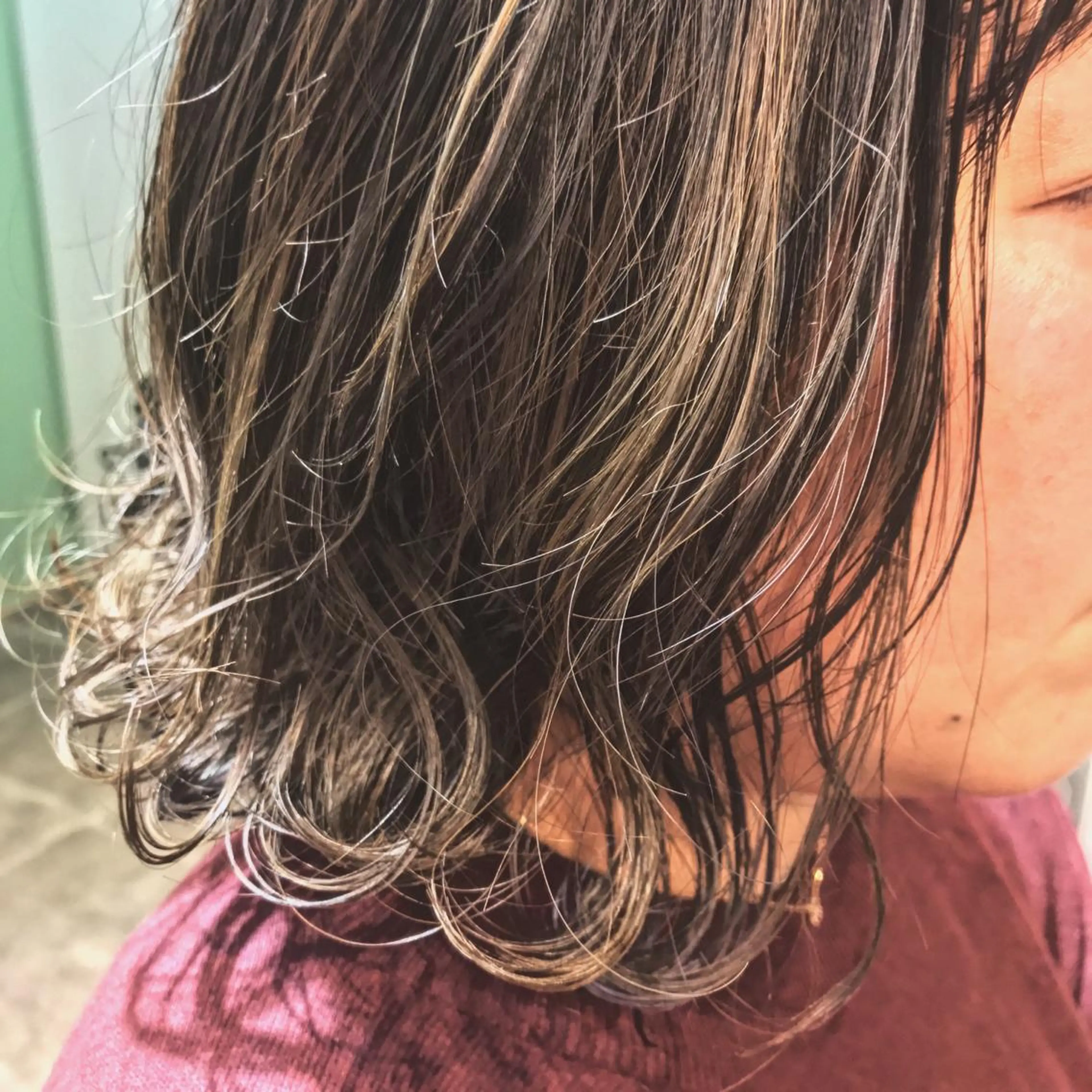 ミディアム ハイライト カット ヘアカラー トリートメント 所渉/韓国レイヤー /ウルフカットのヘアスタイル