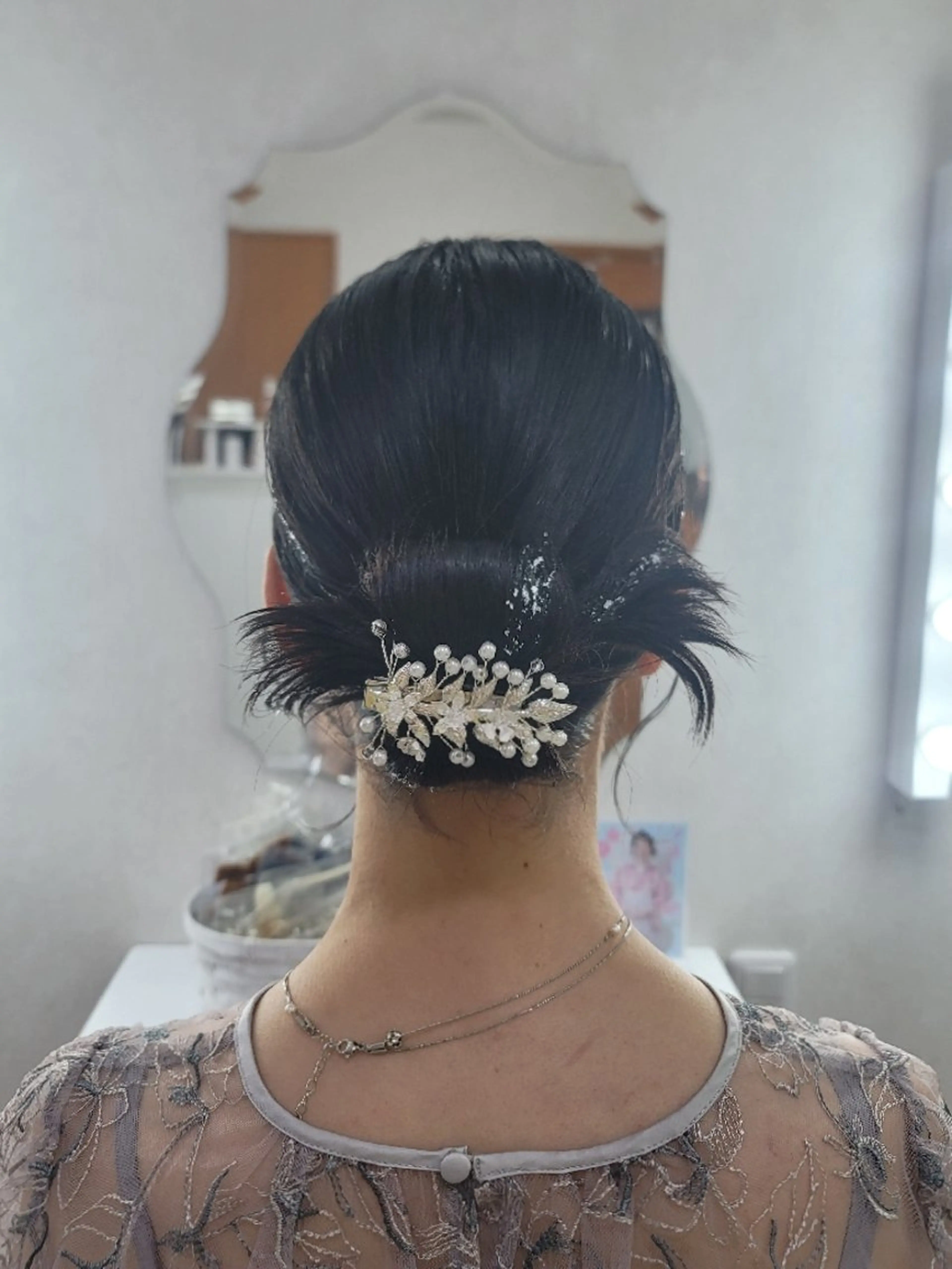 ミディアム ヘアアレンジ ヘアセット 渥美 寿美翔のヘアスタイル