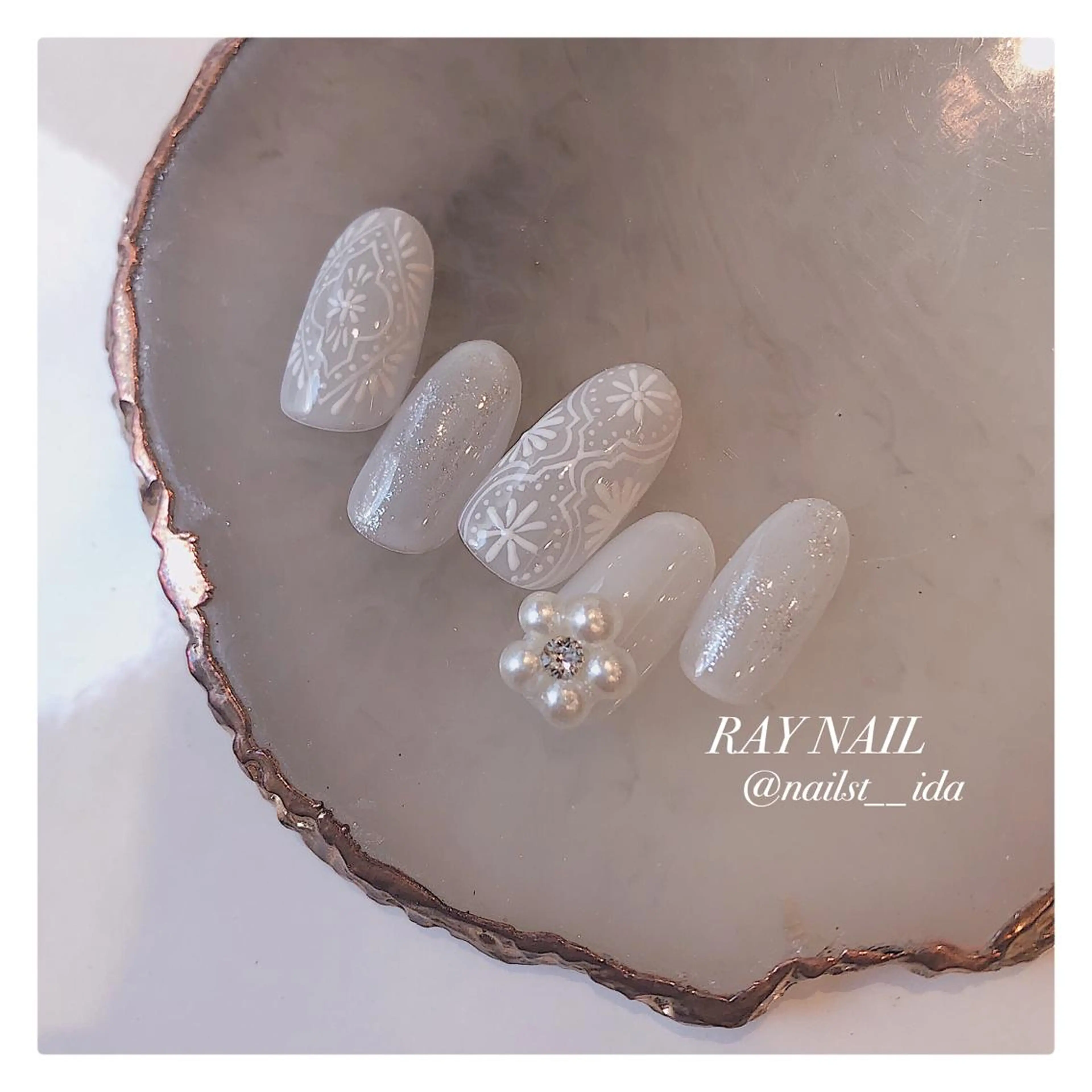 ネイル アートネイル Arowa 伊田のネイルデザイン