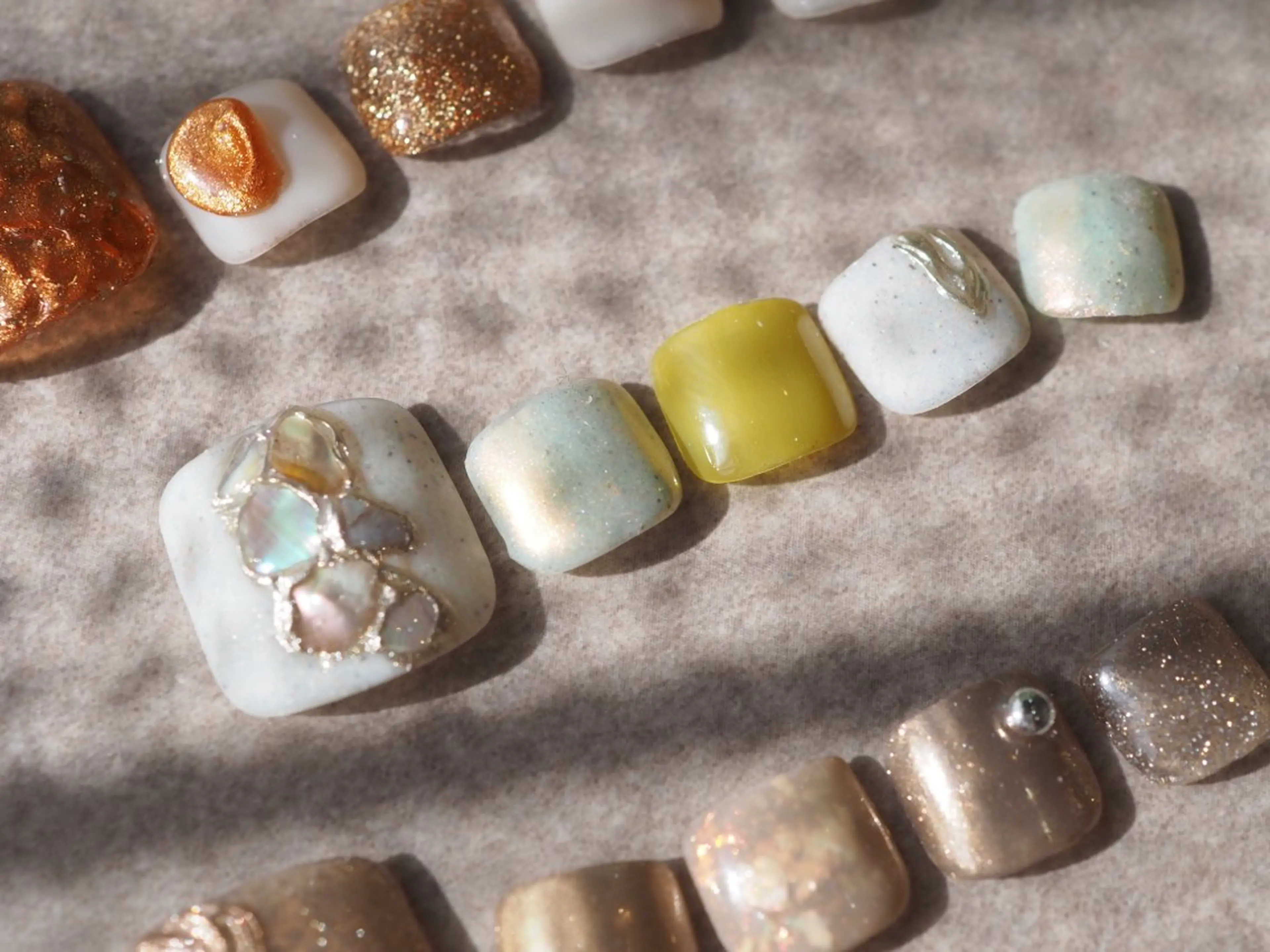 ネイル アートネイル チークネイル フラッシュネイル フットネイル フレンチネイル フットネイル glaNje shioriのネイルデザイン