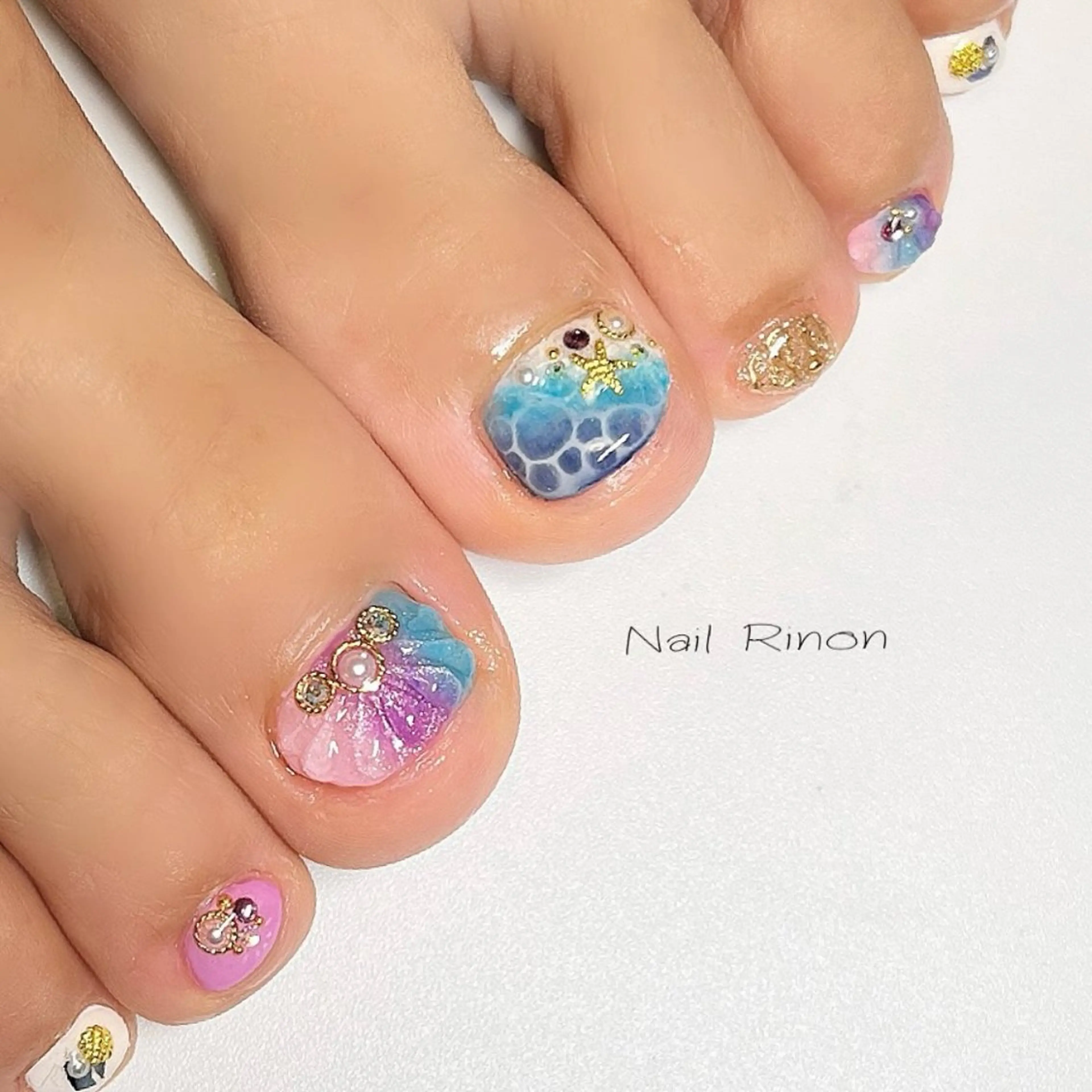 ネイル フットネイル フットネイル Nail Rinonのネイルデザイン