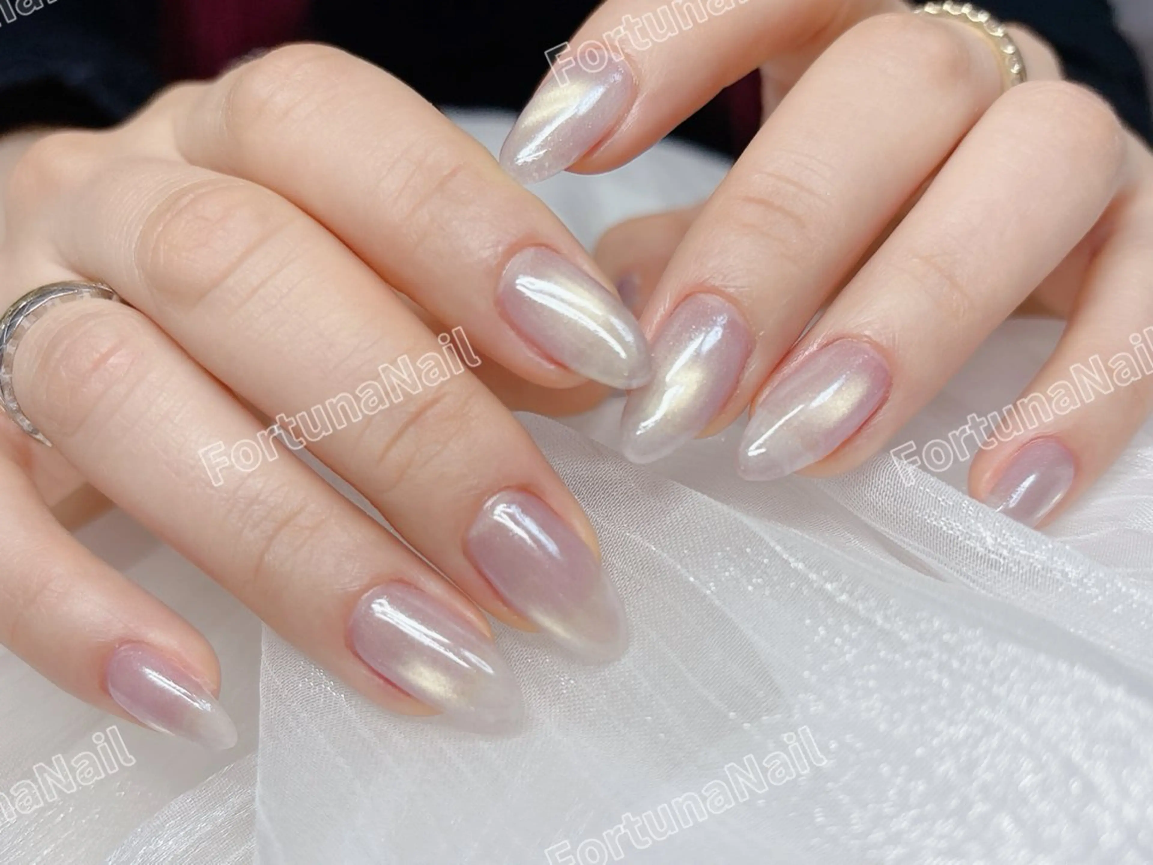 ネイル マグネットネイル ミラーネイル ハンドネイル ハンドケア Nail •Head スパFortunaのネイルデザイン