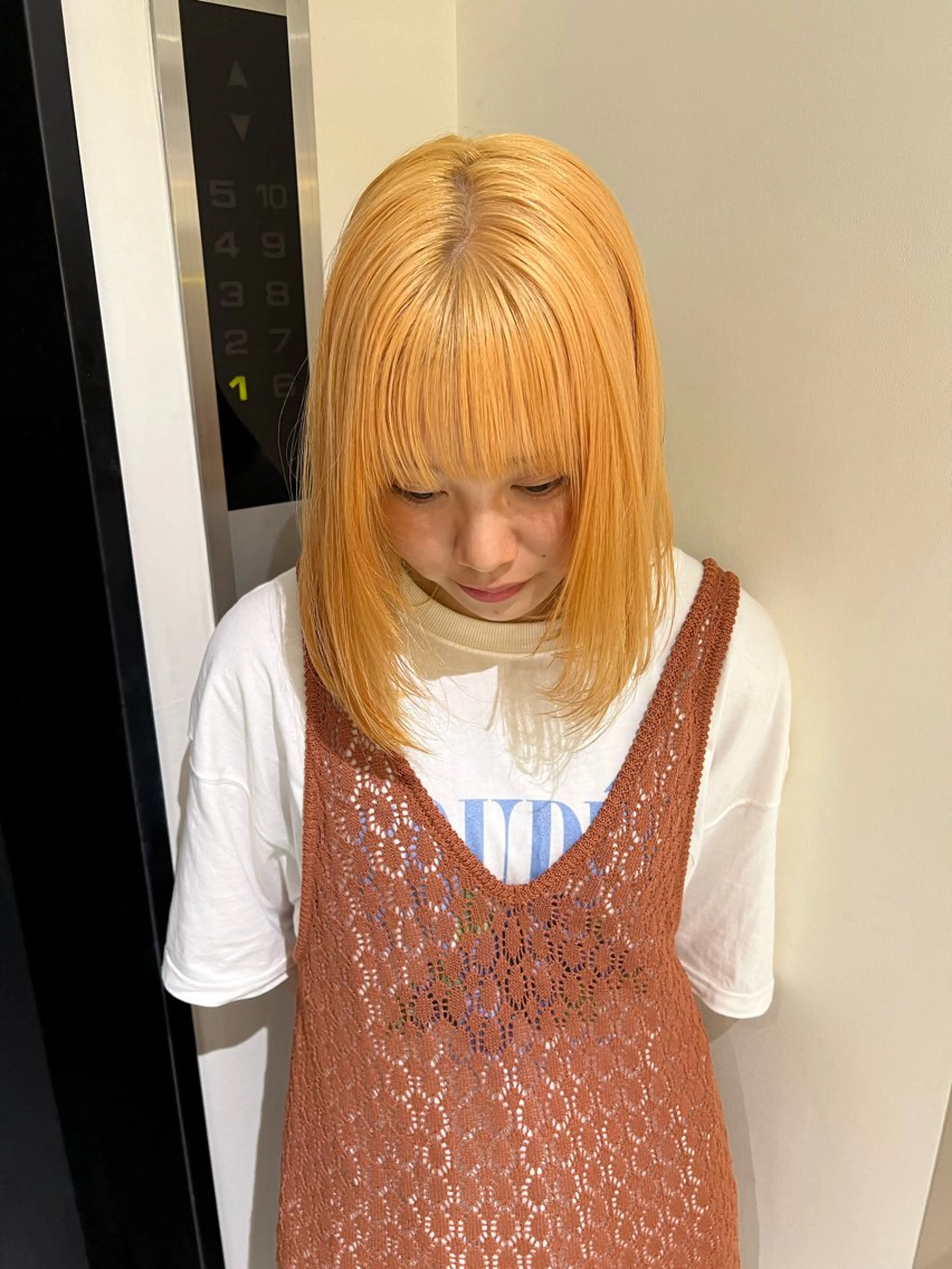 カラー ブリーチ ayaka🫧 梅田ダブルカラーのヘアスタイル