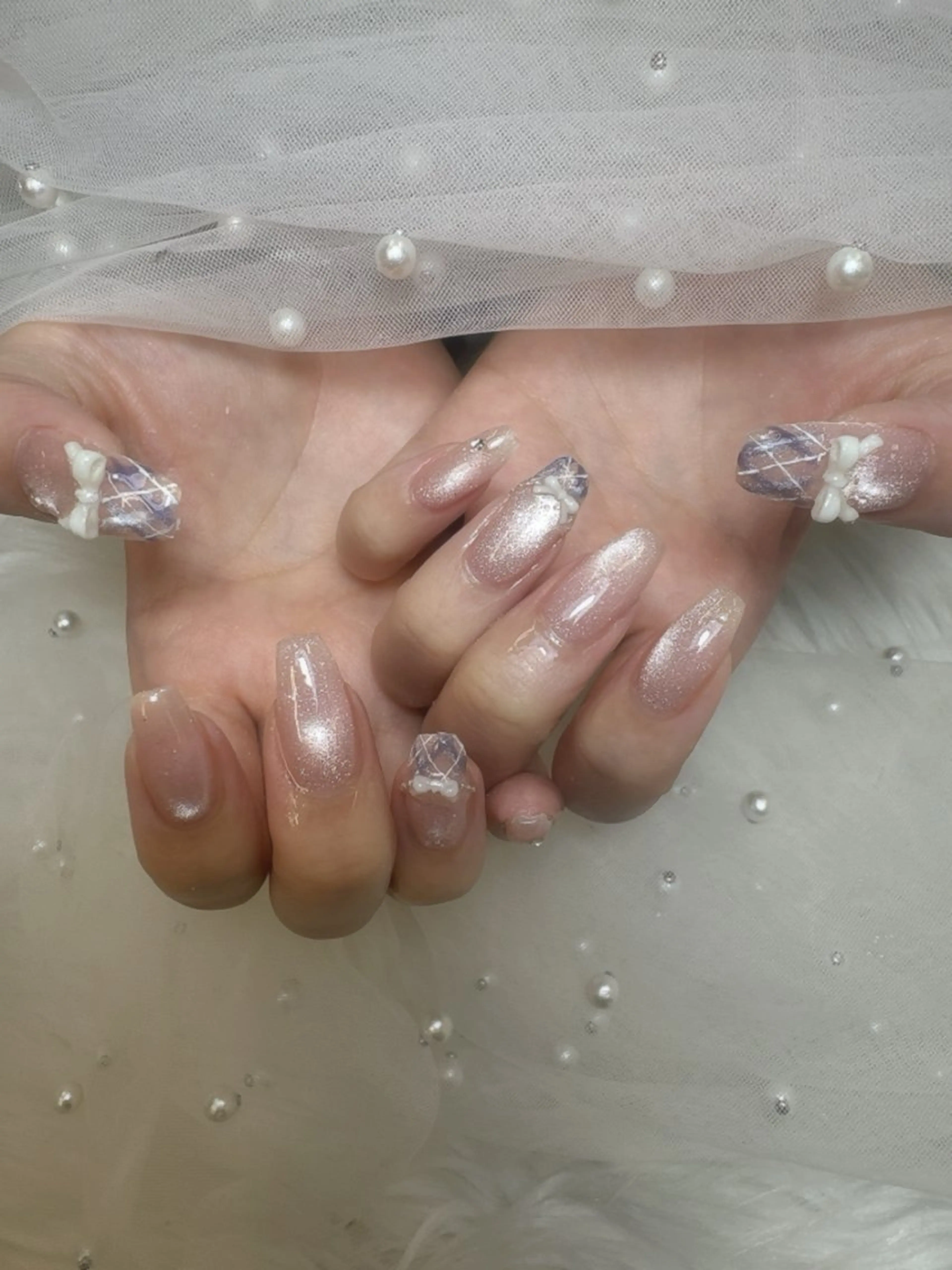 ネイル フレンチネイル ガラスフレンチ キラキラネイル 韓国ネイル 持ち込み ハンドネイル Queeens nailのネイルデザイン