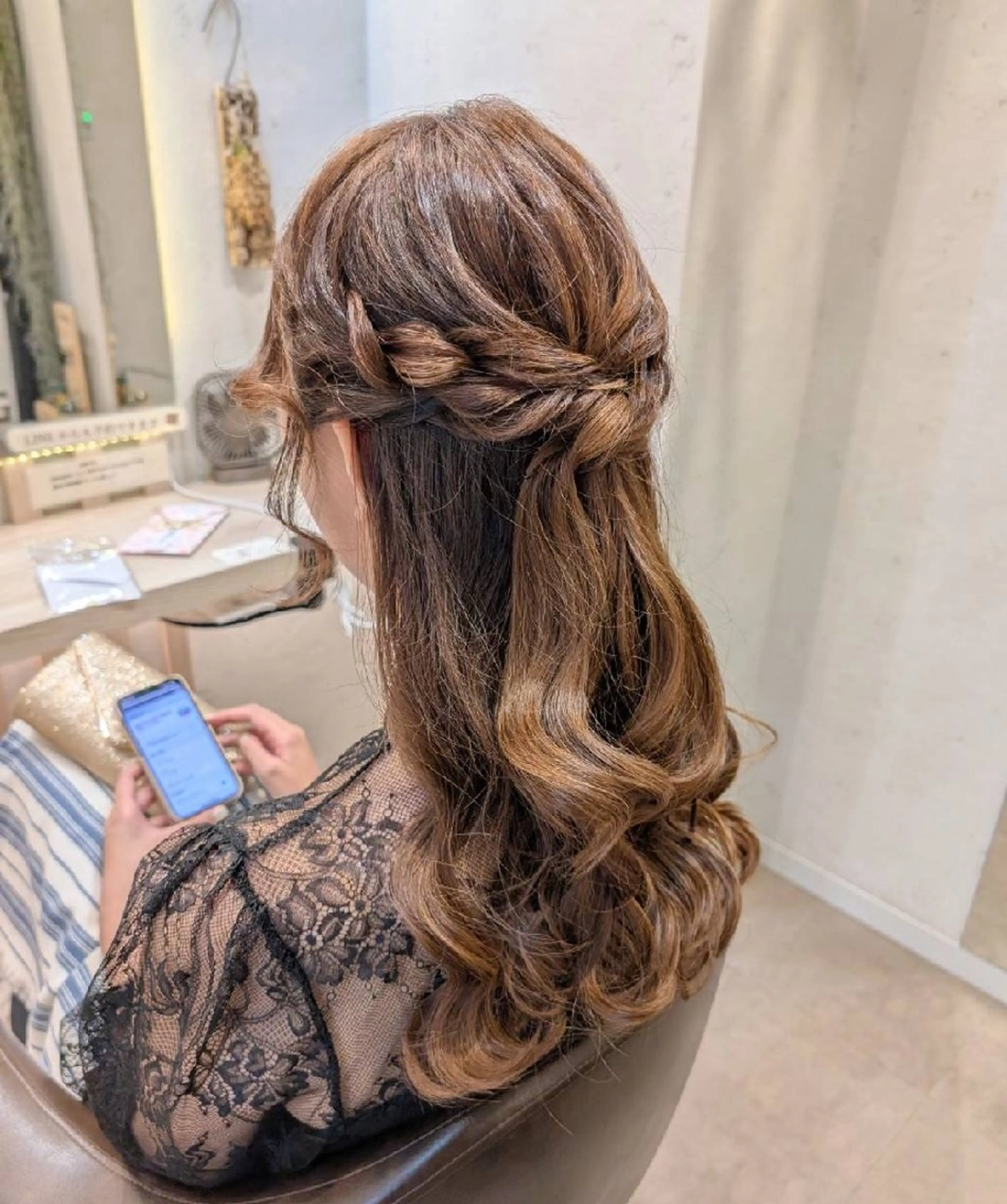 ヘアアレンジ セミロング ハーフアップ ヘアセット koto💭 コトのヘアスタイル
