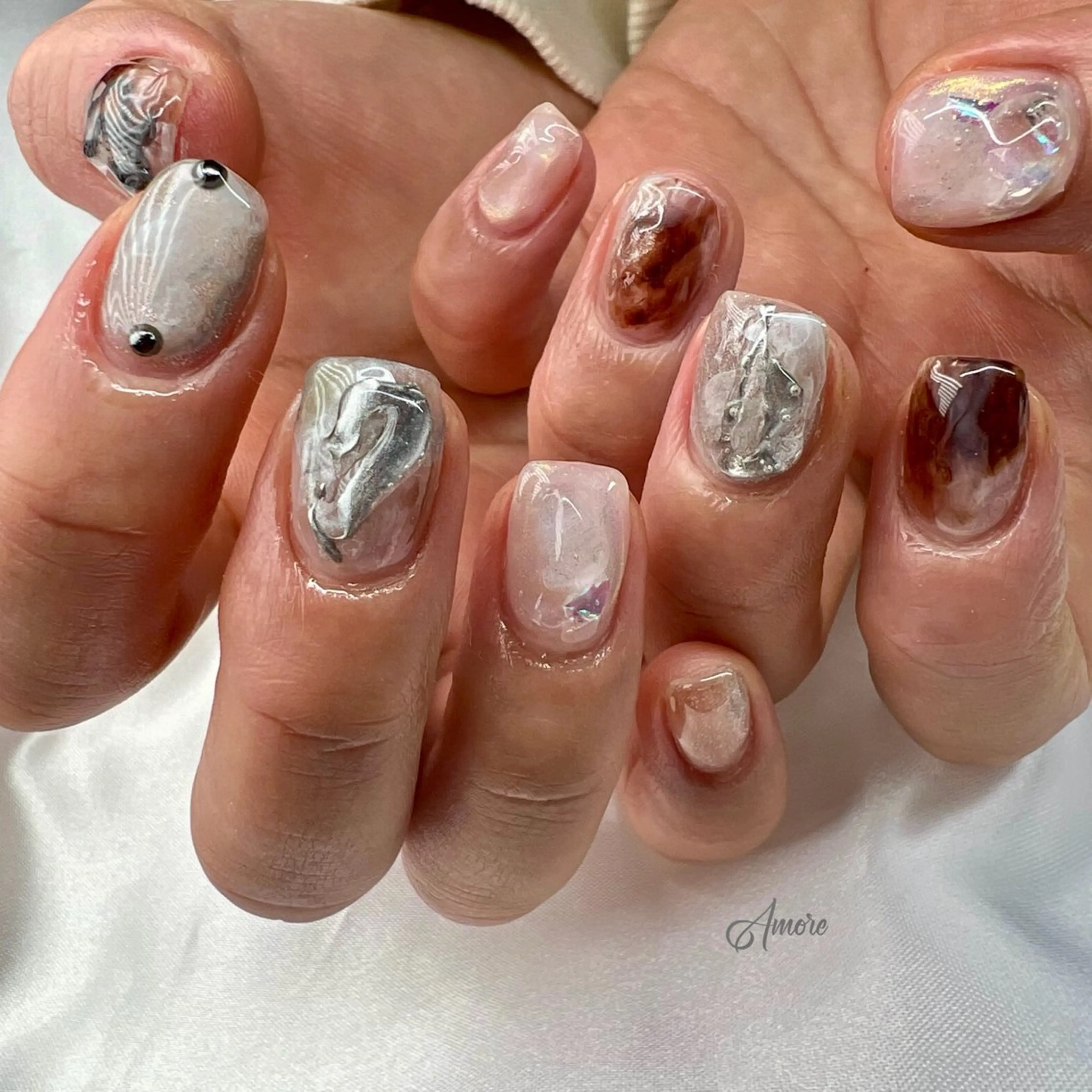 ネイル ジェルネイル キラキラネイル 韓国ネイル パラジェル 冬ネイル You kyehwaのネイルデザイン