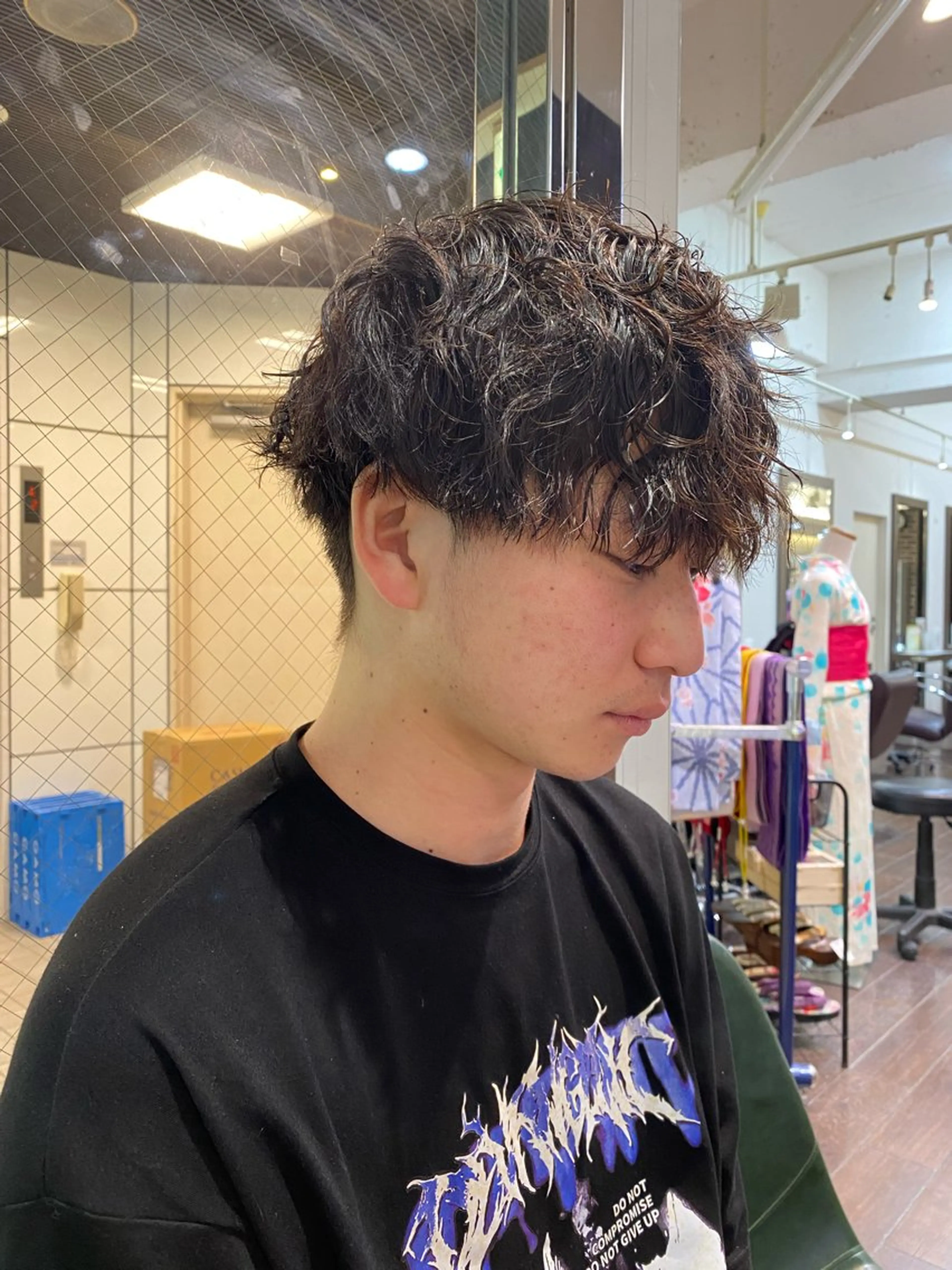 ショート パーマ ツイストスパイラルパーマ スパイラルパーマ カット パーマ トリートメント ヘッドスパ ヘアセット 髪質改善　ネイル コトミ🐸のヘアスタイル