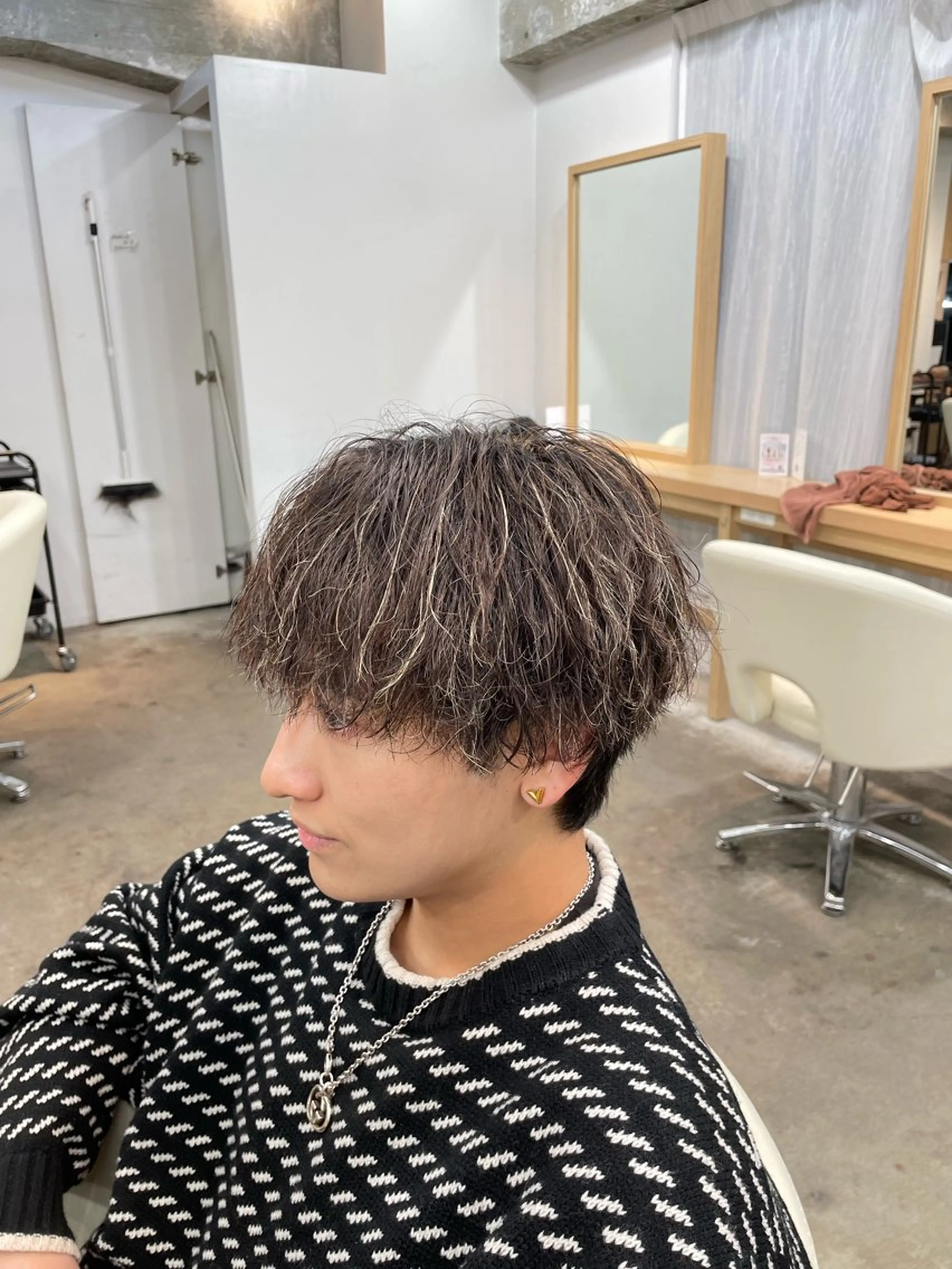 ショート カマタ ハルキのヘアスタイル