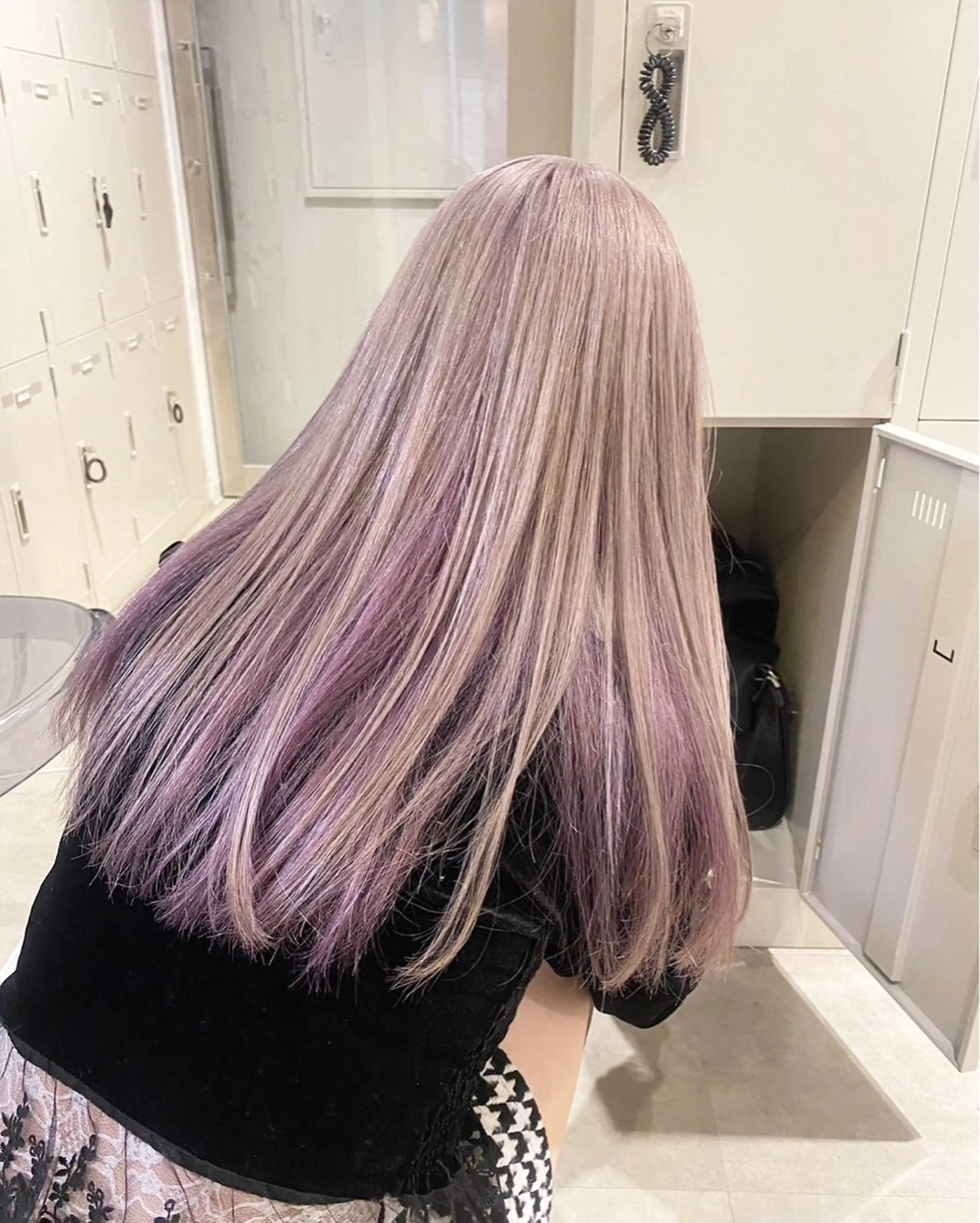 ロング カラー ヘアアレンジ ブリーチ ダブルカラー カット ヘアカラー トリートメント ヘッドスパ ヘアセット 💎韓国/ レイヤー カット/ 暖色🫧のヘアスタイル