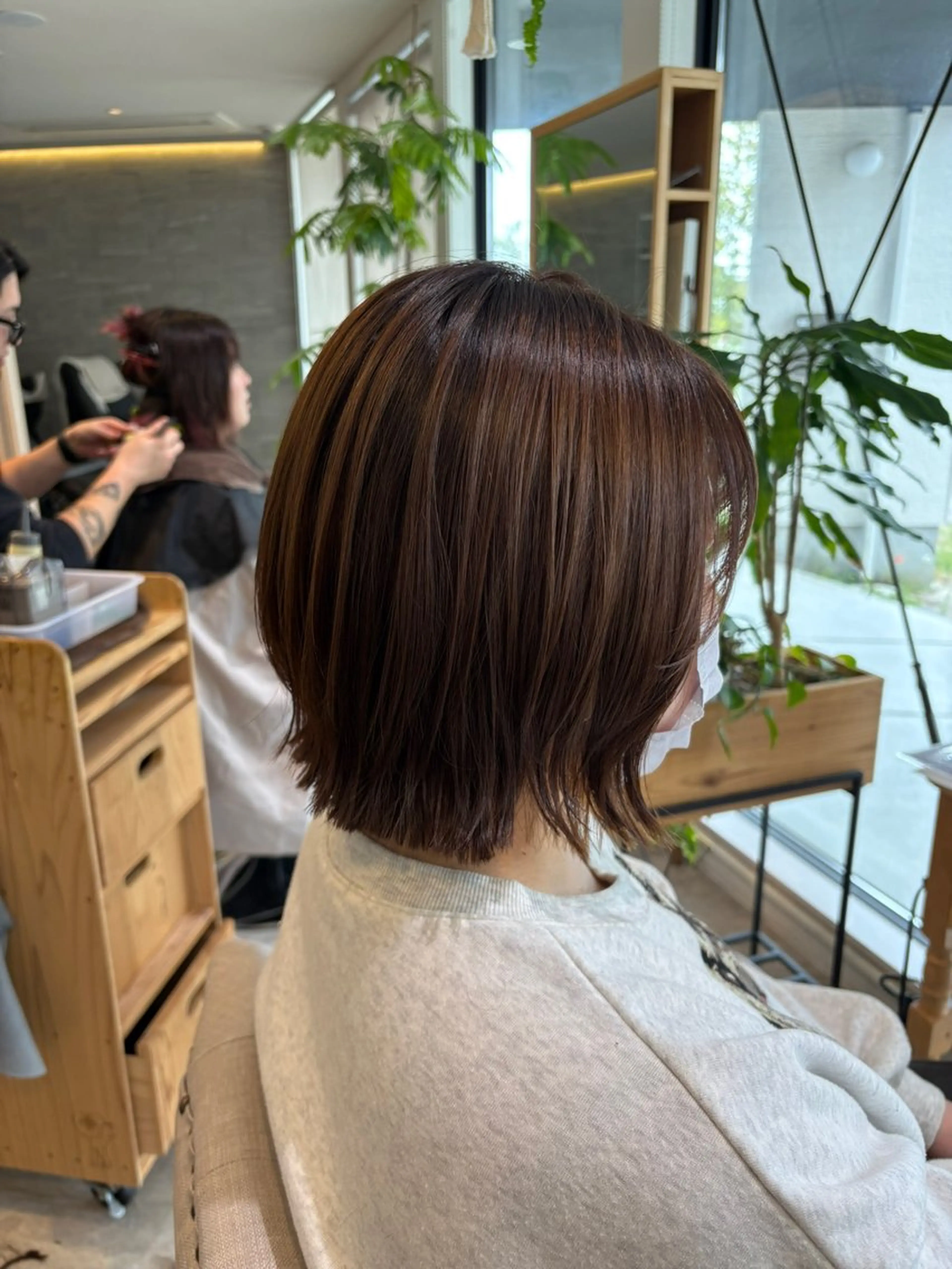 ミディアム ボブ レイヤーカット 外ハネヘア 星 優南のヘアスタイル