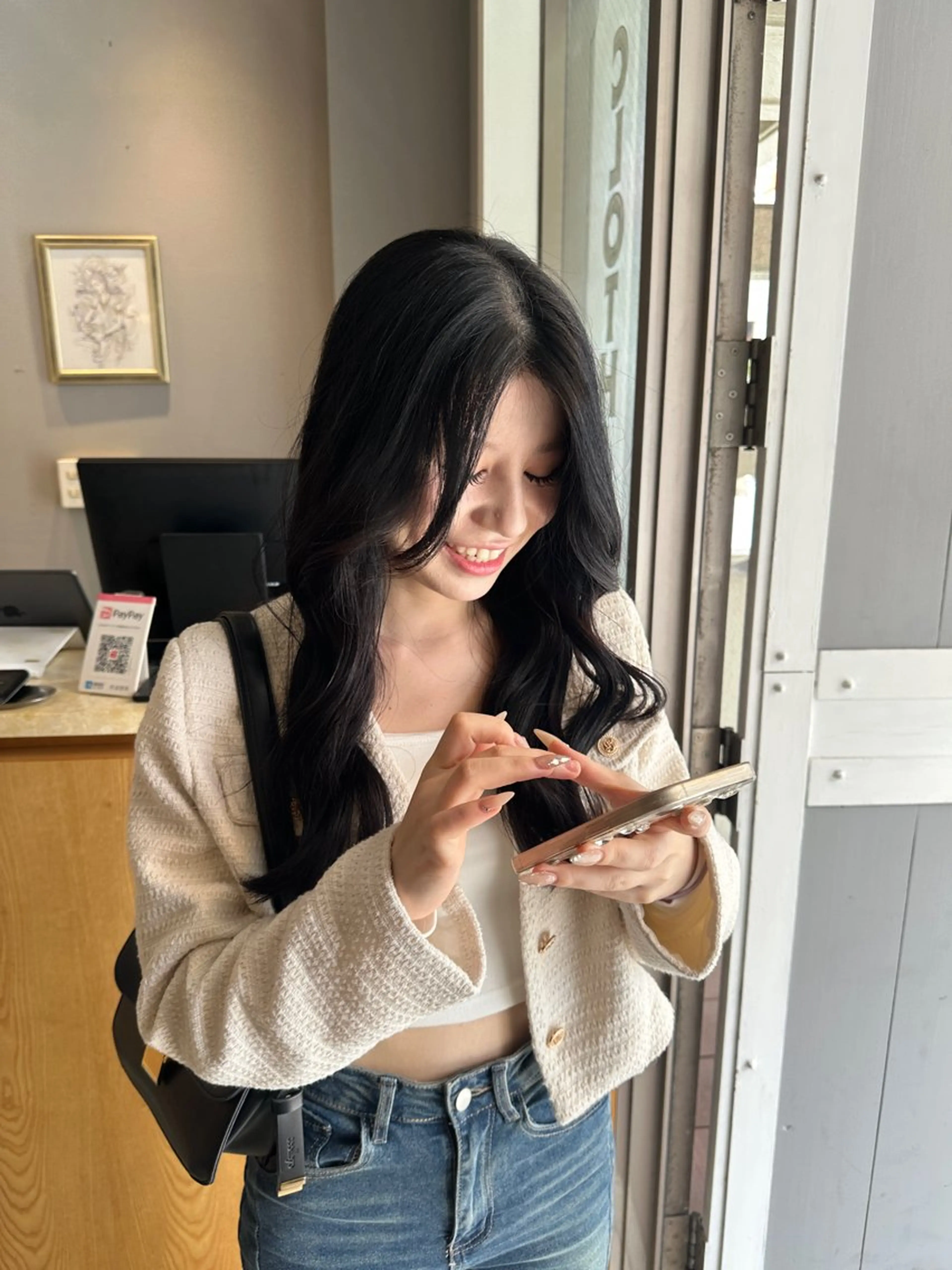 ミディアム カット ヘアカラー トリートメント miloc MOMOKAのヘアスタイル