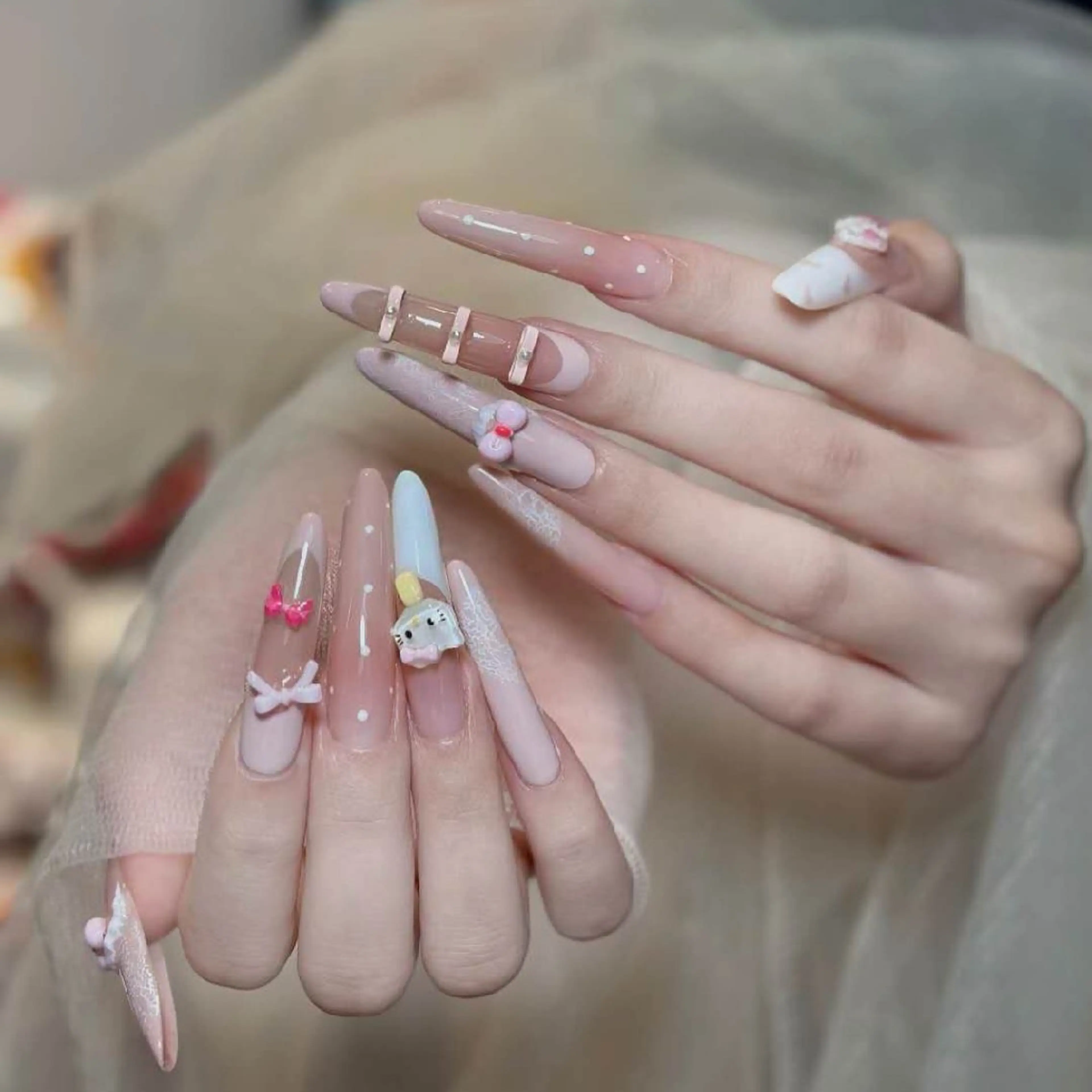 ネイル 小島 阿佑美のネイルデザイン