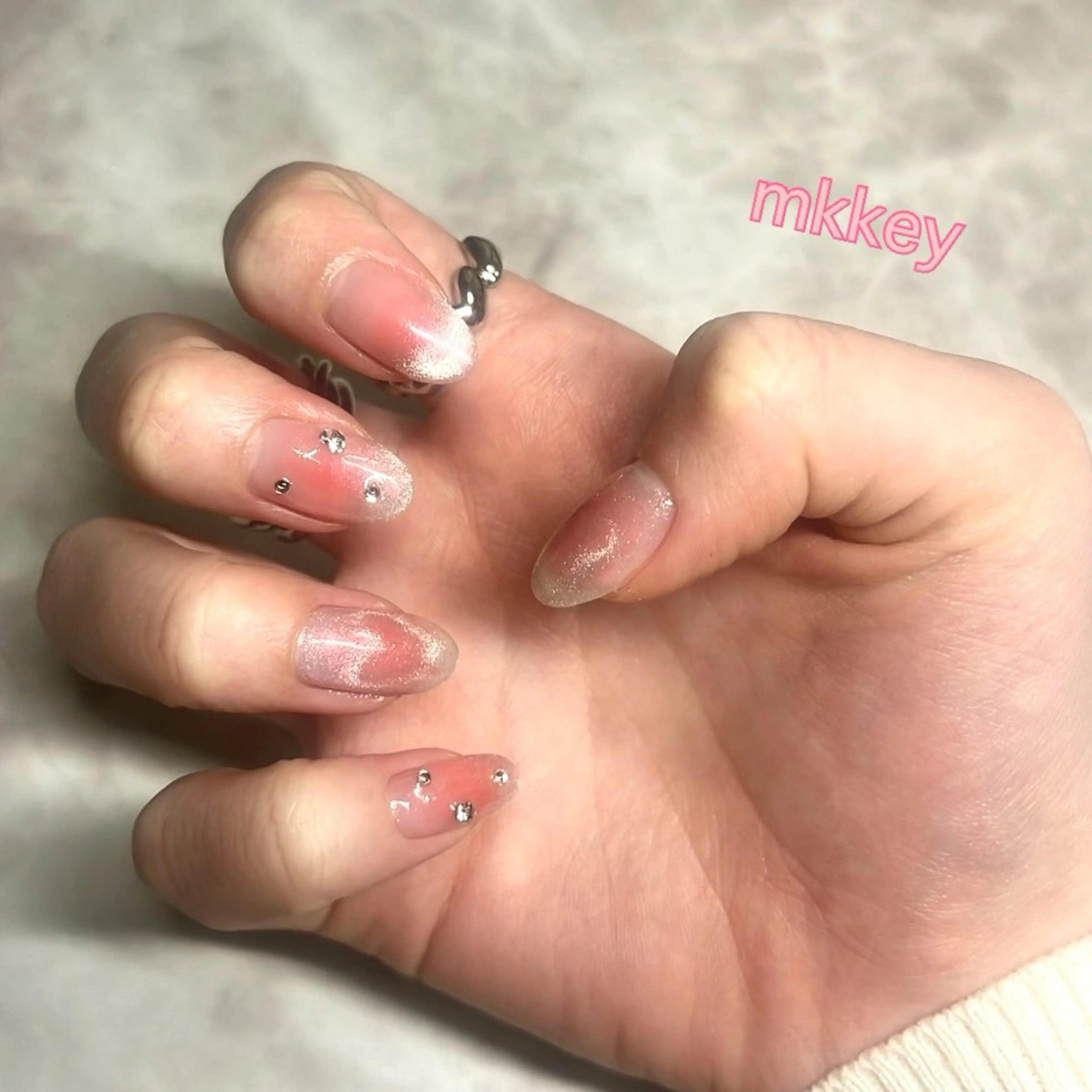 ネイル チークネイル ハート マグネットネイル Liora所属・nail mnのネイルデザイン