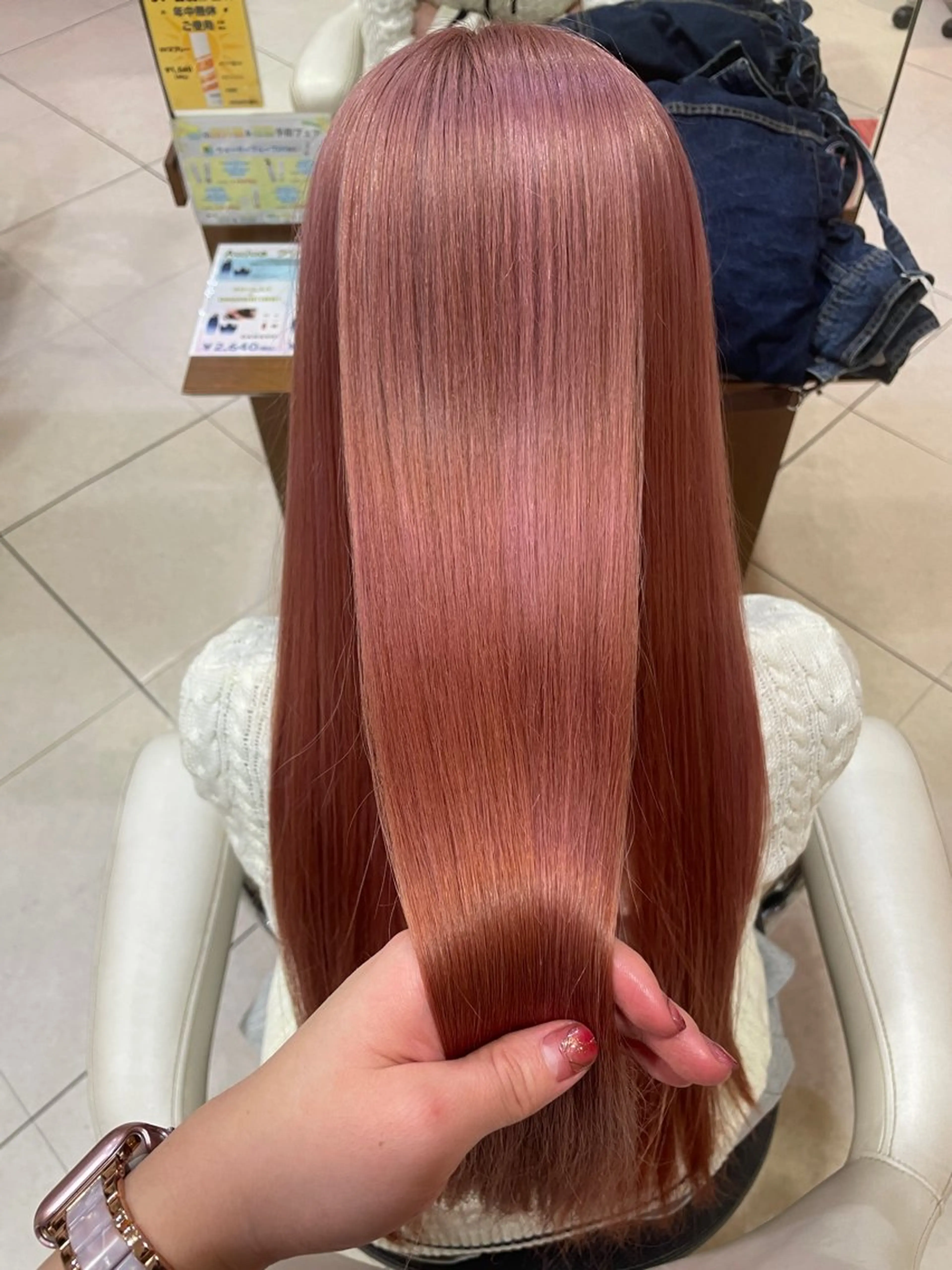 カラー ピンクカラー 青木 しおりのヘアスタイル