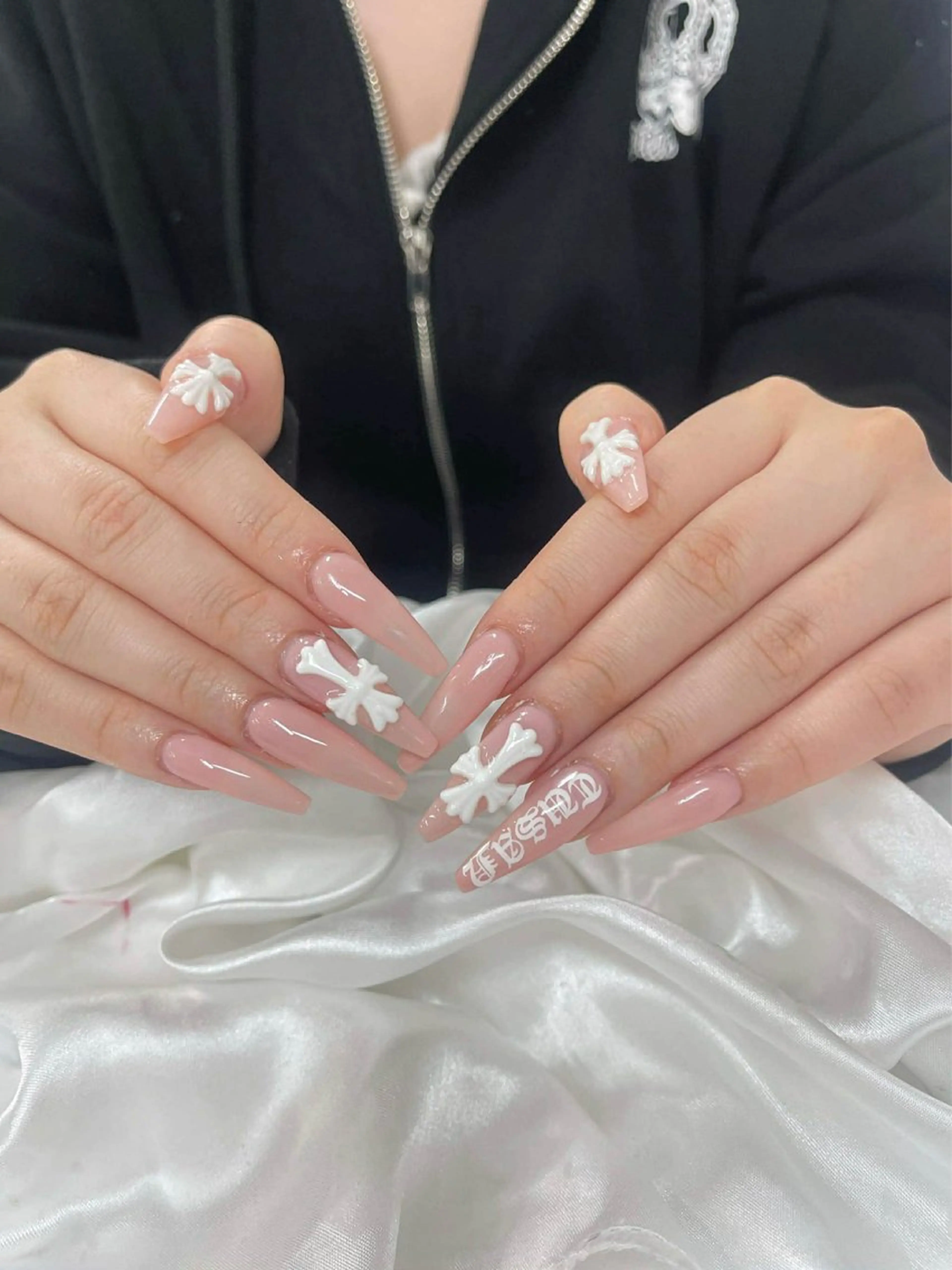 ネイル アートネイル オーロラネイル ブラウン チークネイル 成人式 Huyn Nail Studioのネイルデザイン